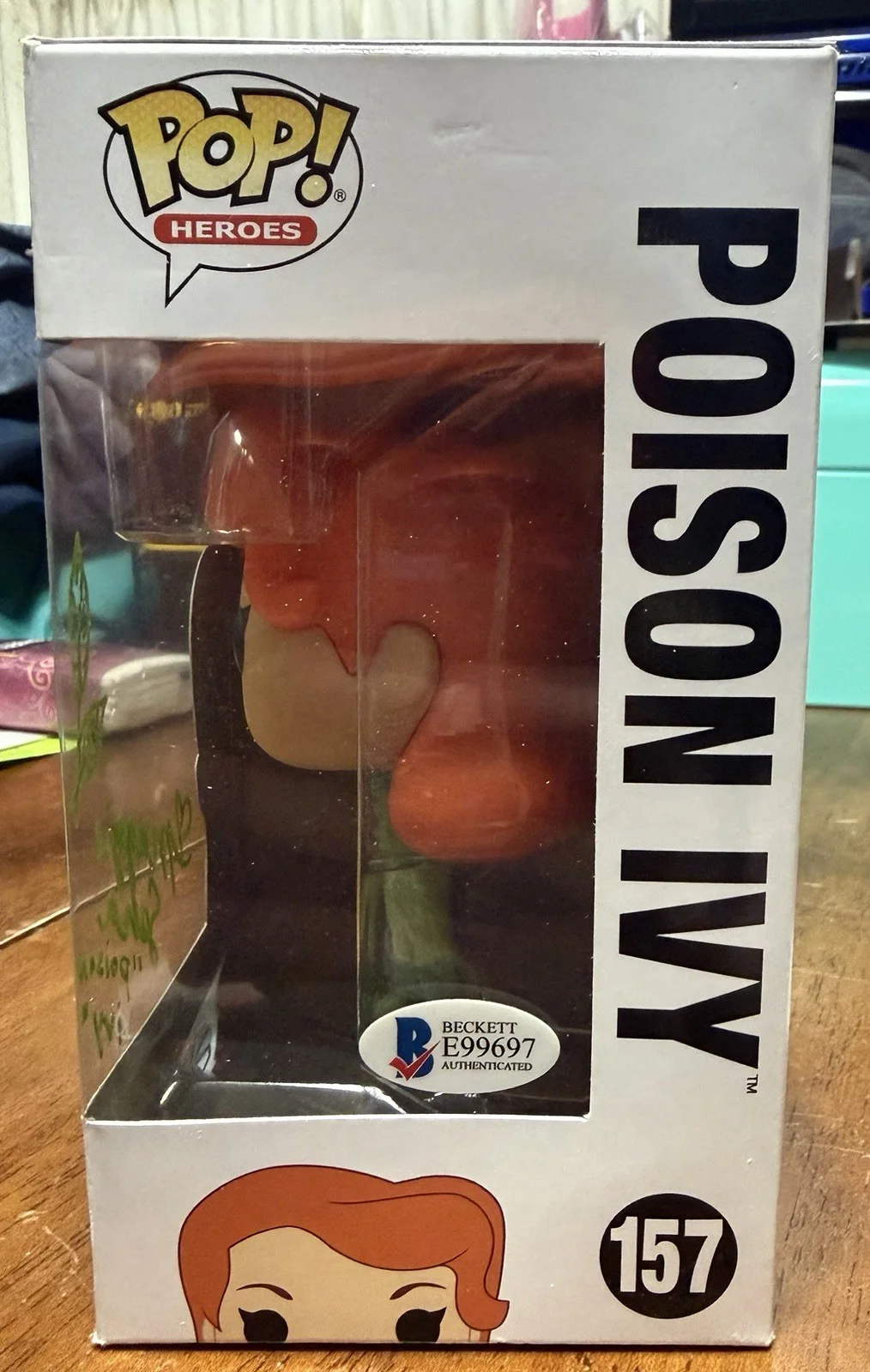 MAGGIE GEHA — MAGGIE GEHA SIGNED GOTHAM POISON IVY AUTOGRAPH Funko Pop Beckett COA Batman, image 5