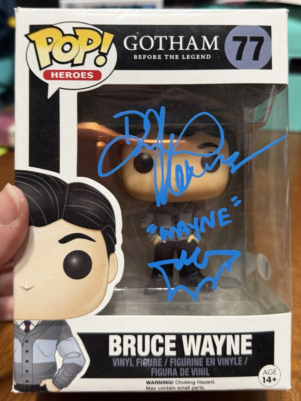 David Mazouz — DAVID MAZOUZ SIGNED GOTHAM BRUCE WAYNE BATMAN Autographed FUNKO POP Beckett, изображение 2