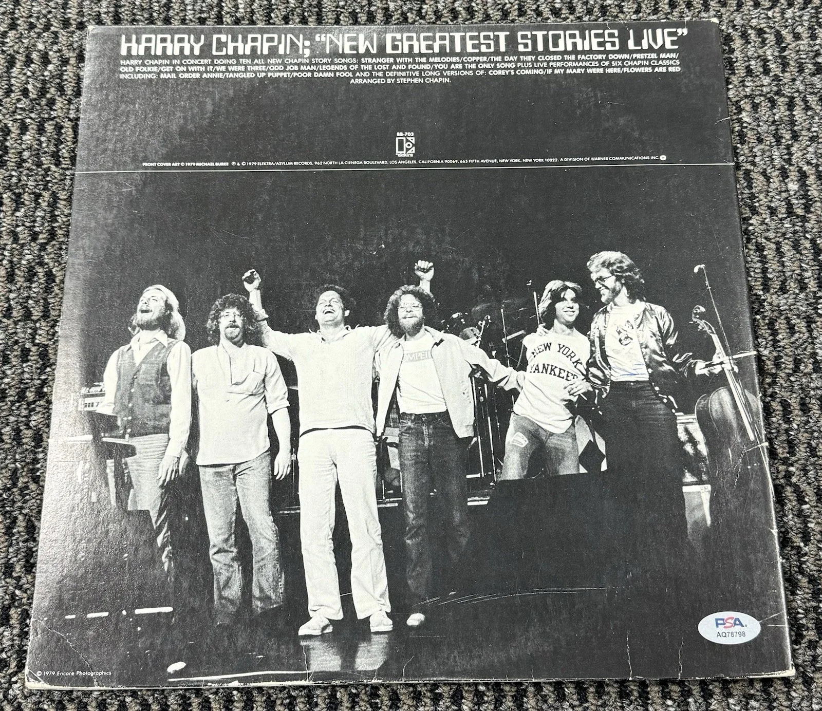 Harry Chapin & Steve Chapin Dual Signed Legends Of Lost And Found Album PSA/DNA, изображение 2