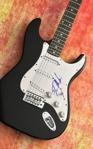 GFA G3 Band Guitarist * TONY MacALPINE * Signed Electric Guitar PROOF COA, image 2