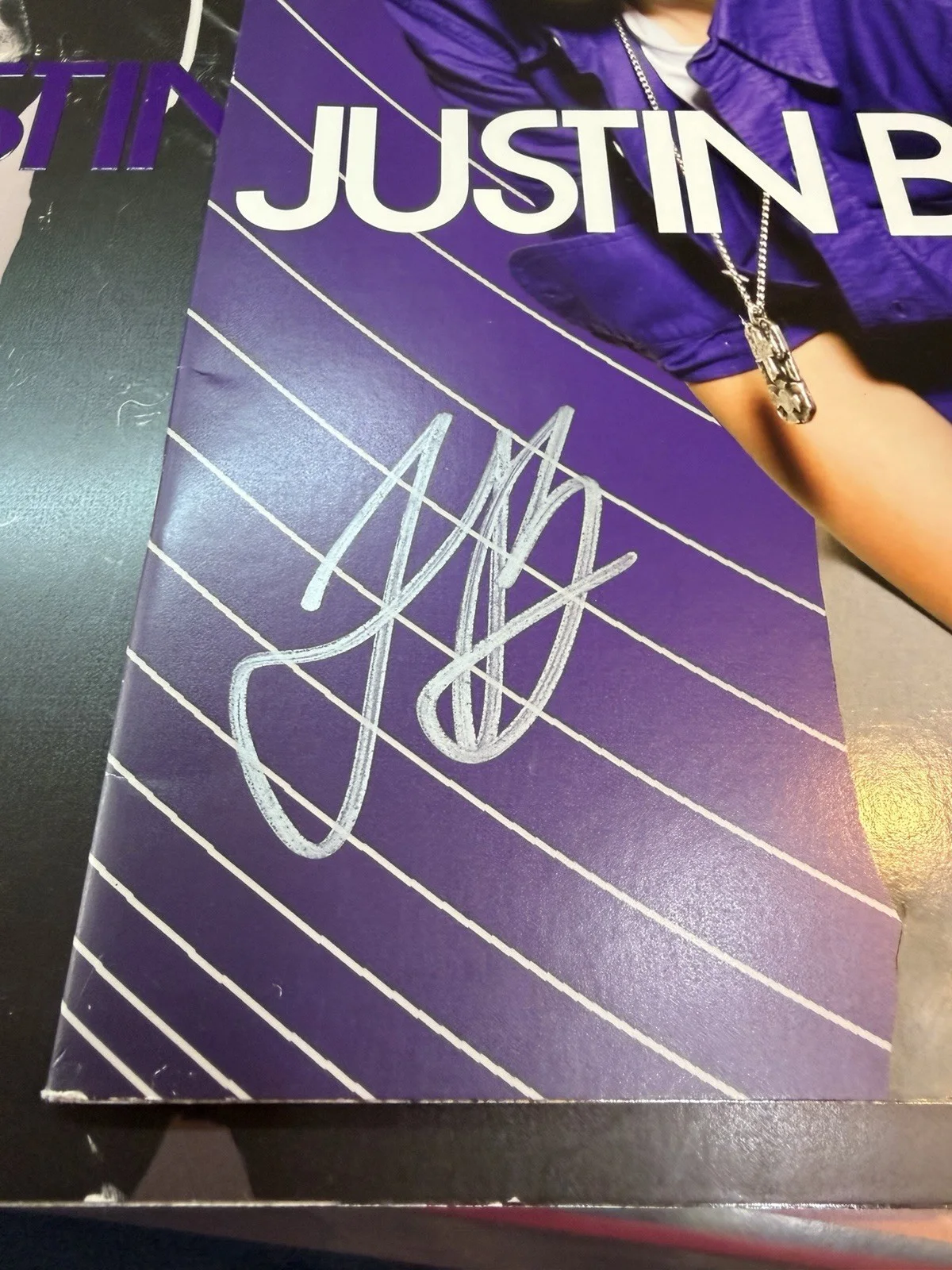 2 Justin Bieber Autographed Signed Tour Book Programs Epperson COA Full Name!!, image 3