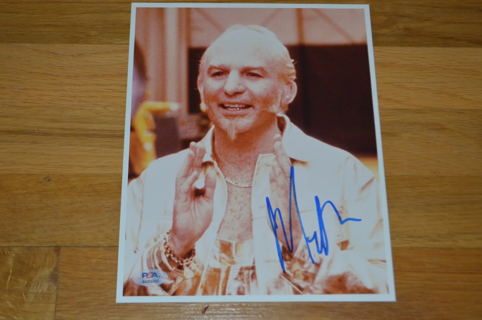 Mike Myers — Mike Myers Autographed "Austin Powers" 8x10 Color Photo with PSA Hologram, image 4