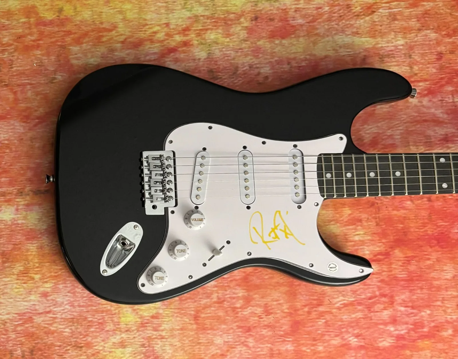 GFA Metallica Band Bassist * ROBERT TRUJILLO * Signed Electric Guitar PROOF COA, изображение 2