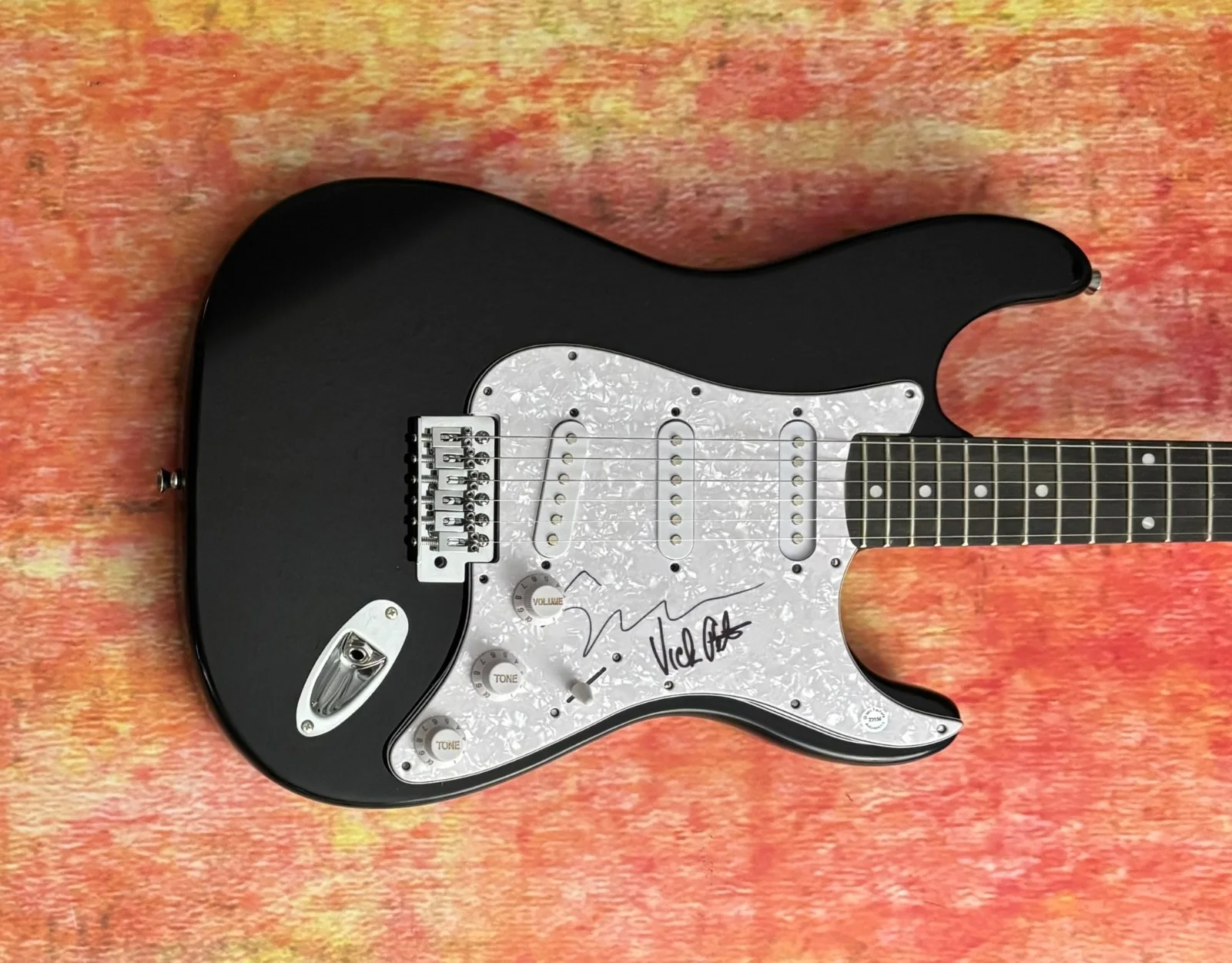 GFA Susanna Hoffs & Vicki Peterson * THE BANGLES * Signed Electric Guitar COA, image 2