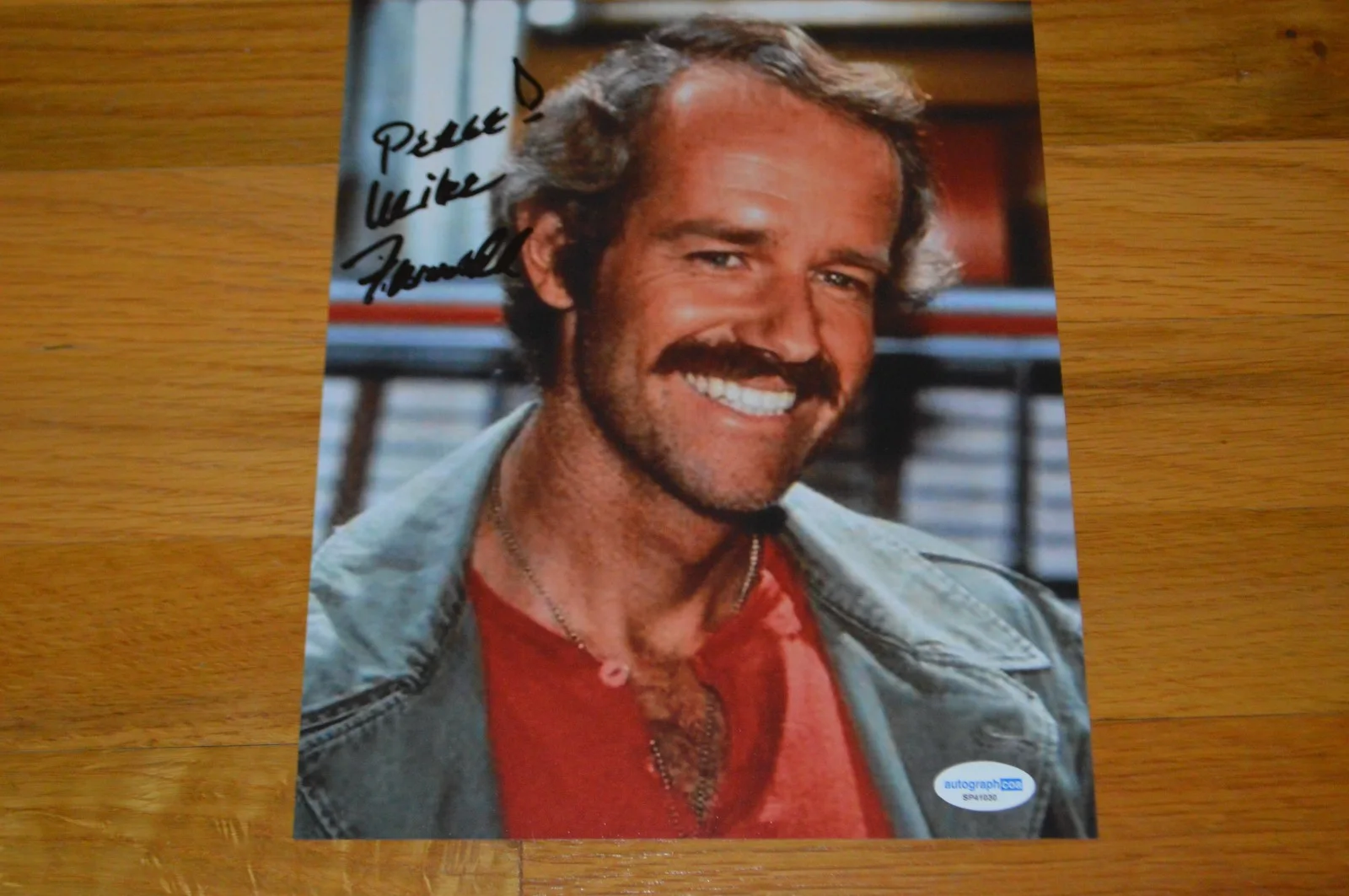 Mike Farrell — Mike Farrell Autographed M*A*S*H 8x10 Color Photo with AUTOGRAPH COA, изображение 5