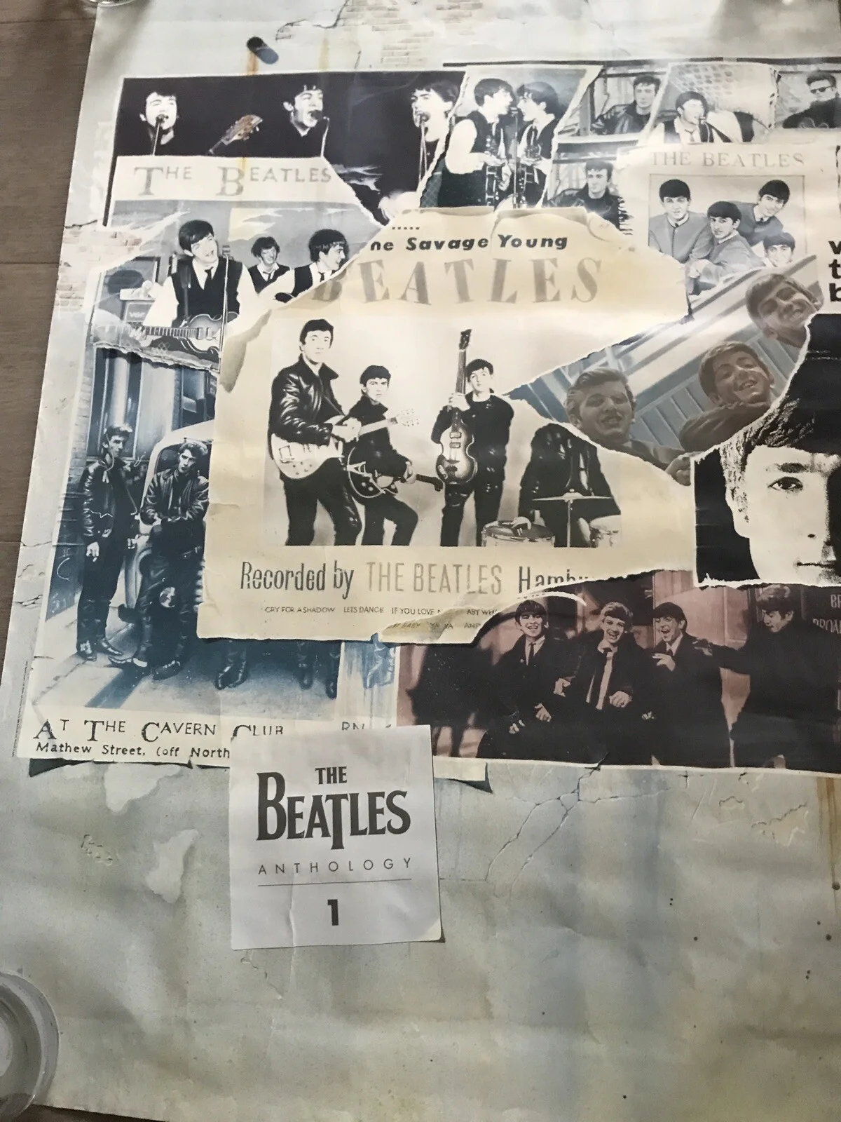 The Beatles Anthology 1 Capital Record Album Poster 20” X 30” Heavy Wear, изображение 3