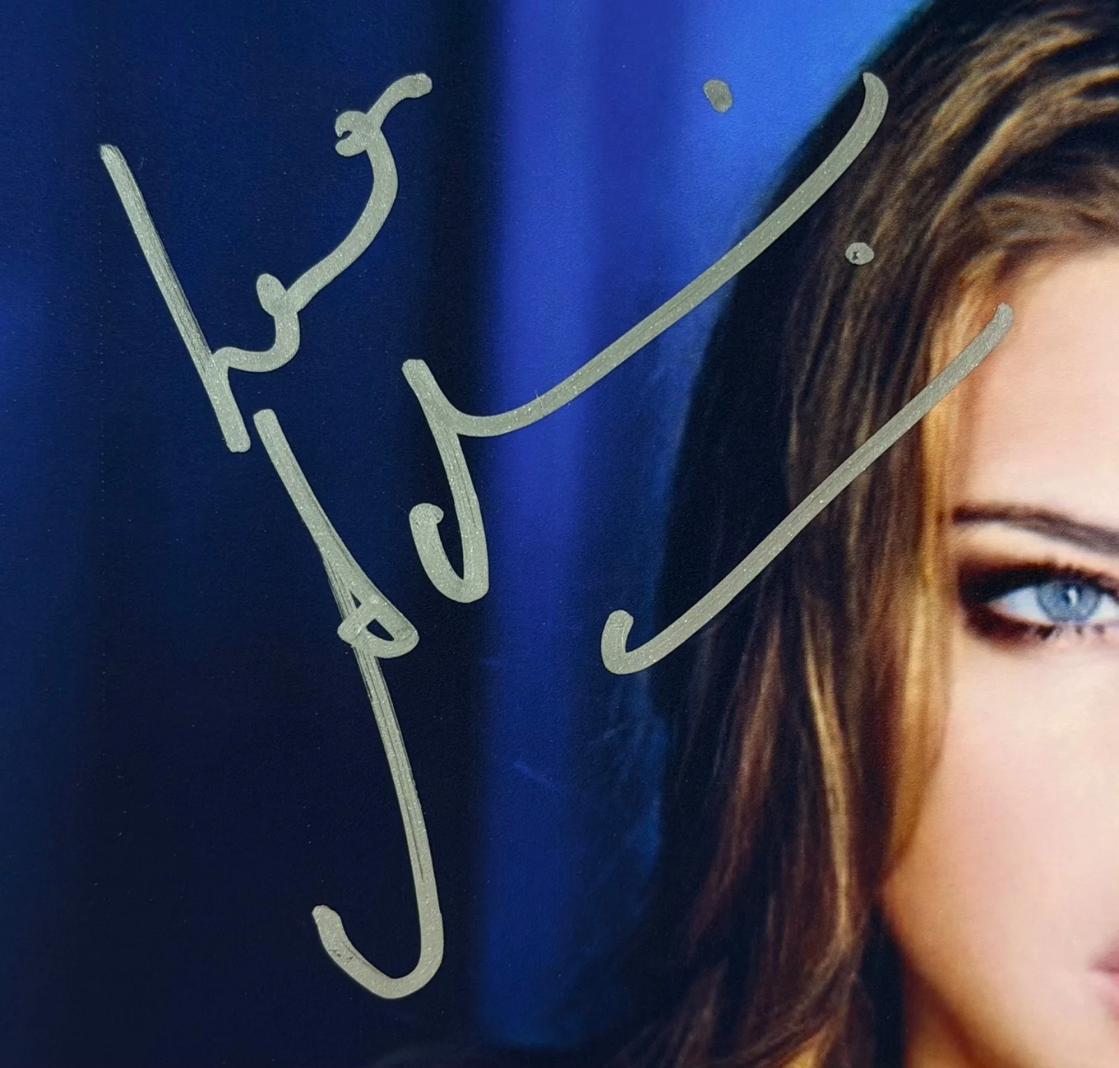 Adriana Lima — Adriana Lima Signed 8.5x11 Photo Autograph COA Victoria Secret Model, изображение 2