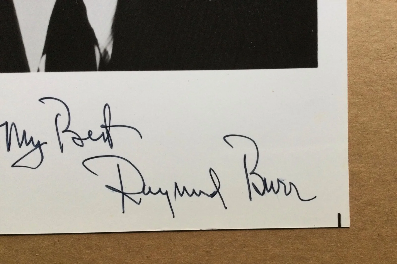 Raymond Burr — Raymond Burr (1917-1993) Perry Mason Ironside Signed Autograph 8x10 Photo., изображение 2