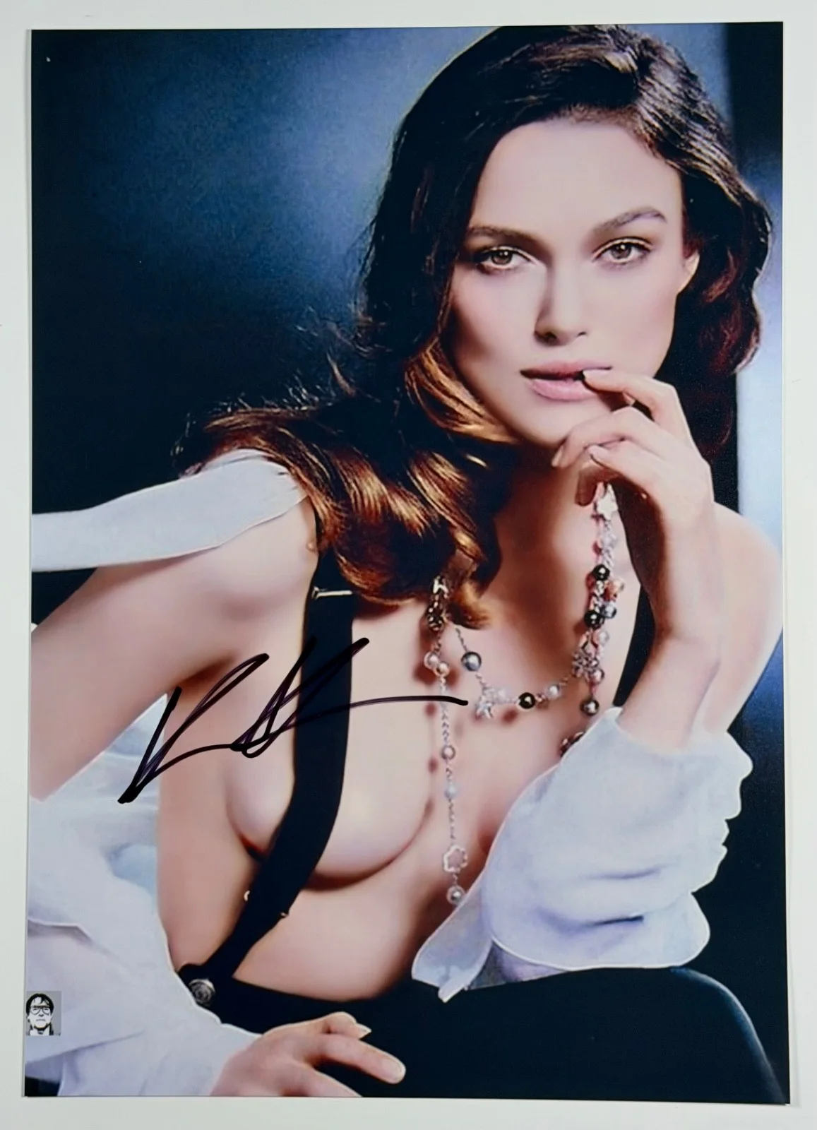 Keira Knightly — autograph photo