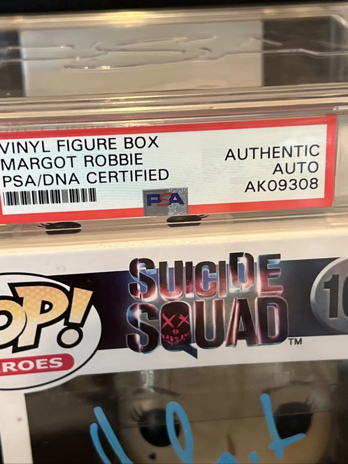 Margot Robbie — Margot Robbie Signed Autograph Suicide Squad Funko Pop 105 Slabbed PSA/DNA, image 4