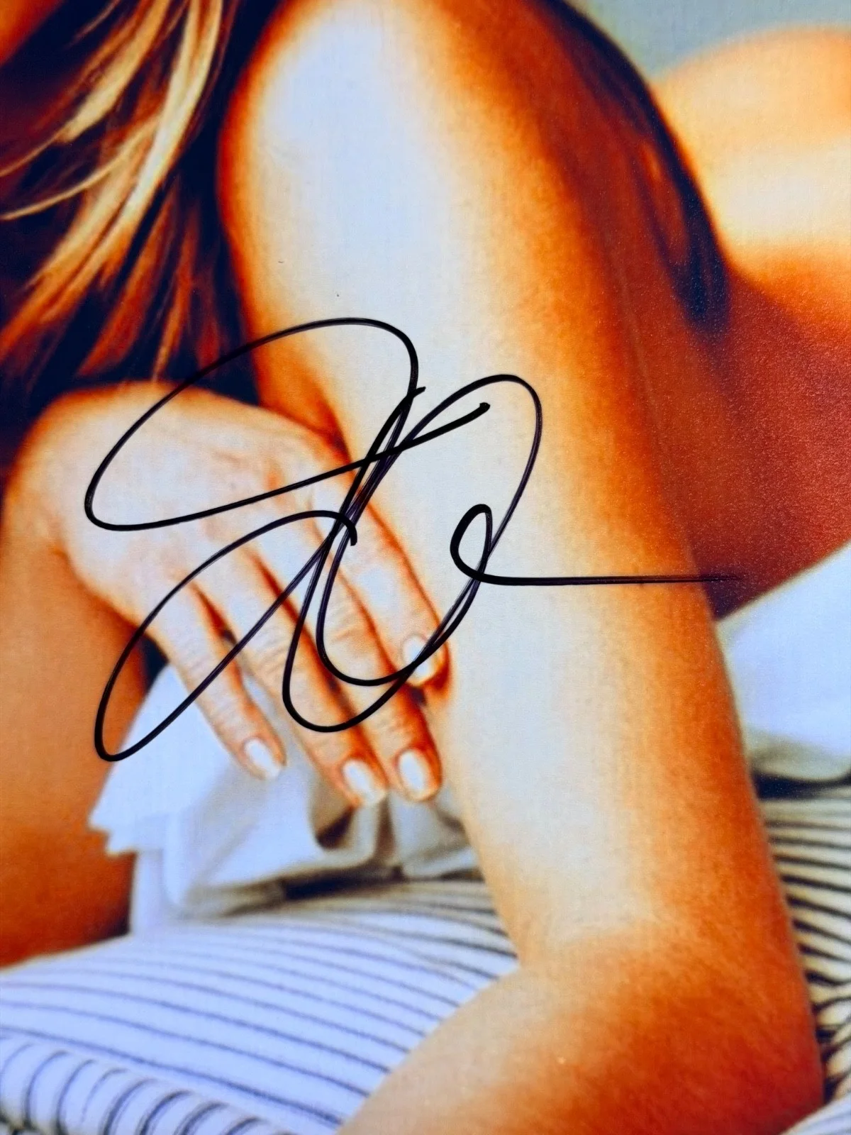 Jennifer Aniston — Jennifer Aniston Signed 8.5x11 Photo Autograph Sexy COA, изображение 2