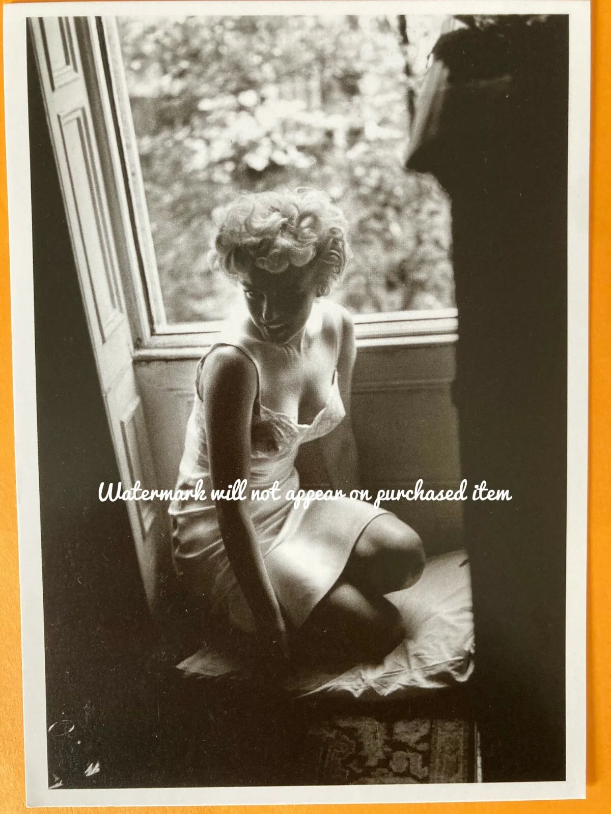 MARILYN MONROE modern POSTCARD 1954 in slip on set of Seven Year Itch, image 3