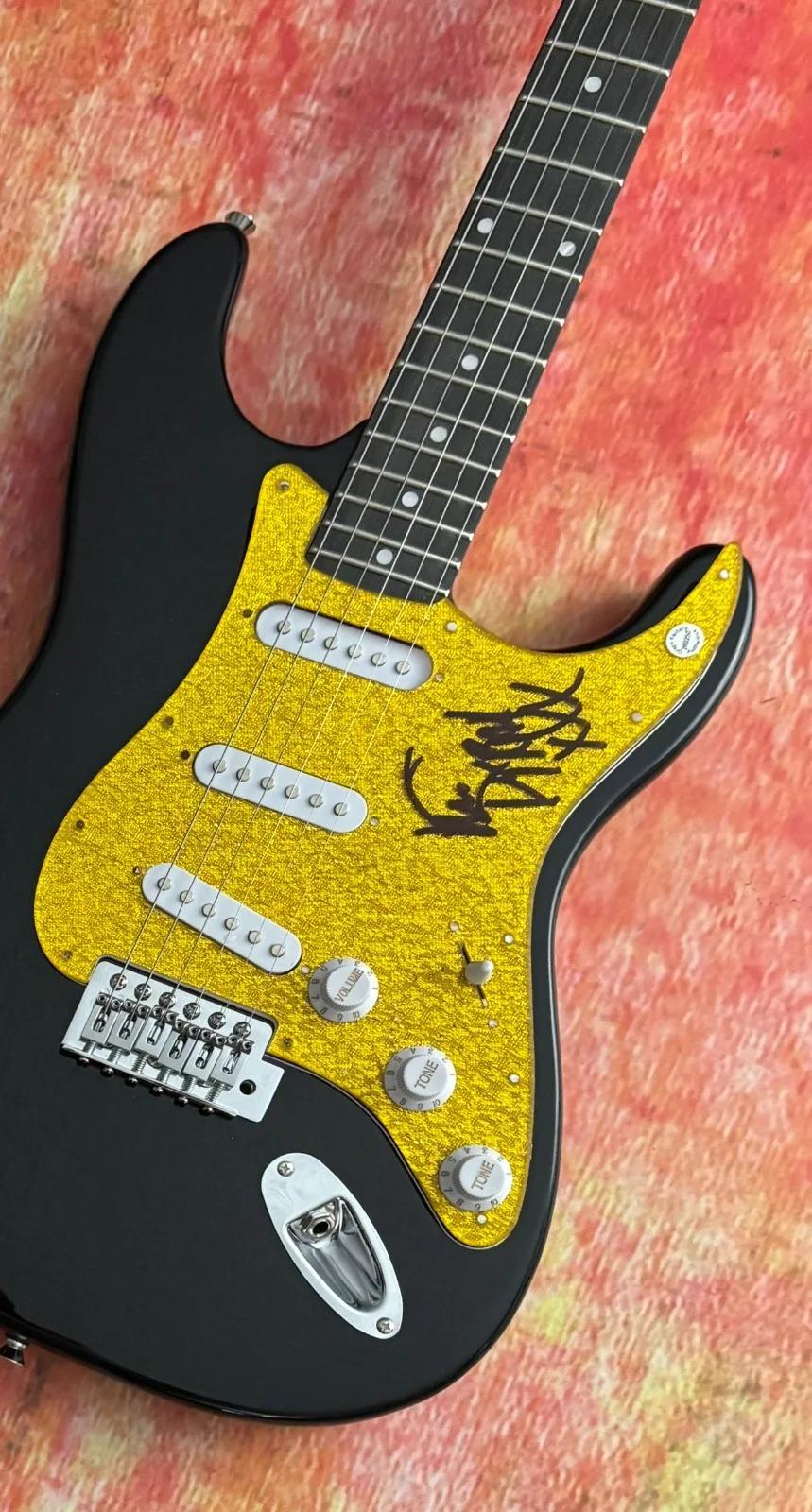 GFA Green Day Band Bassist * MIKE DIRNT * Signed Electric Guitar PROOF COA, изображение 5