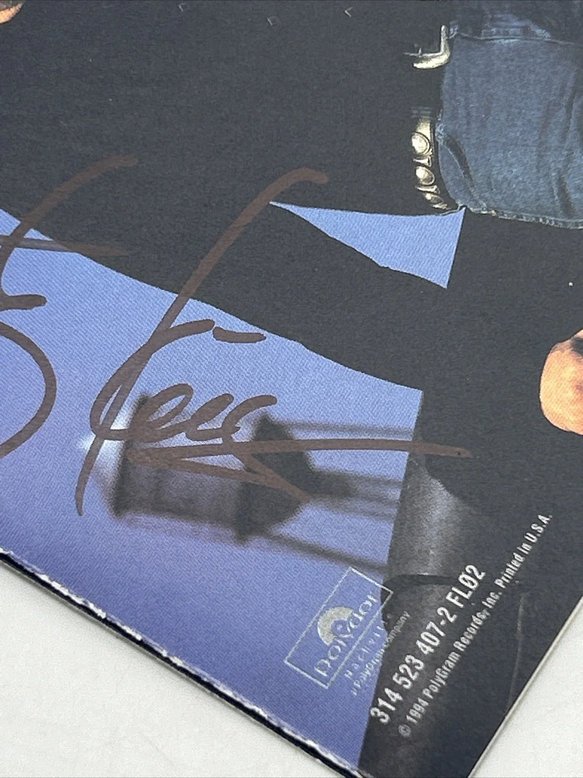 Toby Keith Autographed “Boomtown" CD Booklet Signed 1994, image 4