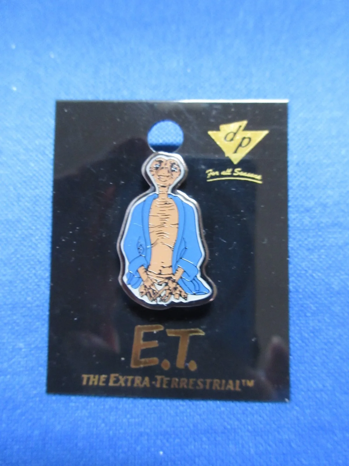 ET THE EXTRA TERRESTRIAL PIN BADGE 90's UNUSED EX SHOP STOCK, image 2