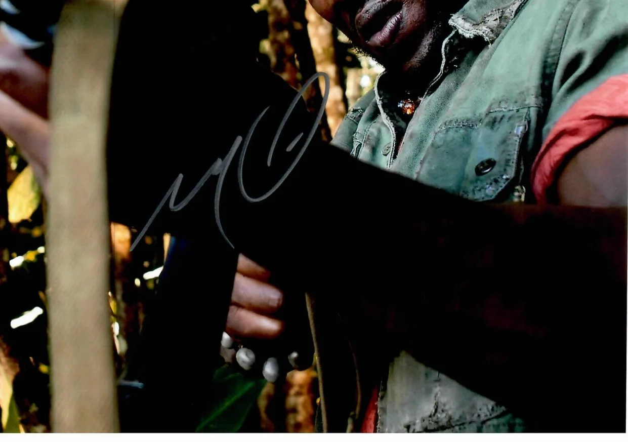 Mahershala Ali — Mahershala Ali Predators Actor As Mombala Hollywood Signed 8 x 10 Photo TTM COA, изображение 2
