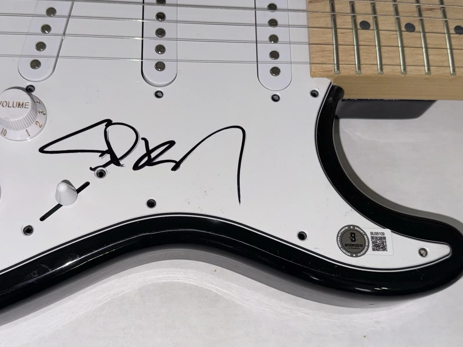 Powerman 5000 Spider One Signed Autograph Electric Guitar Band Singer Beckett, изображение 5