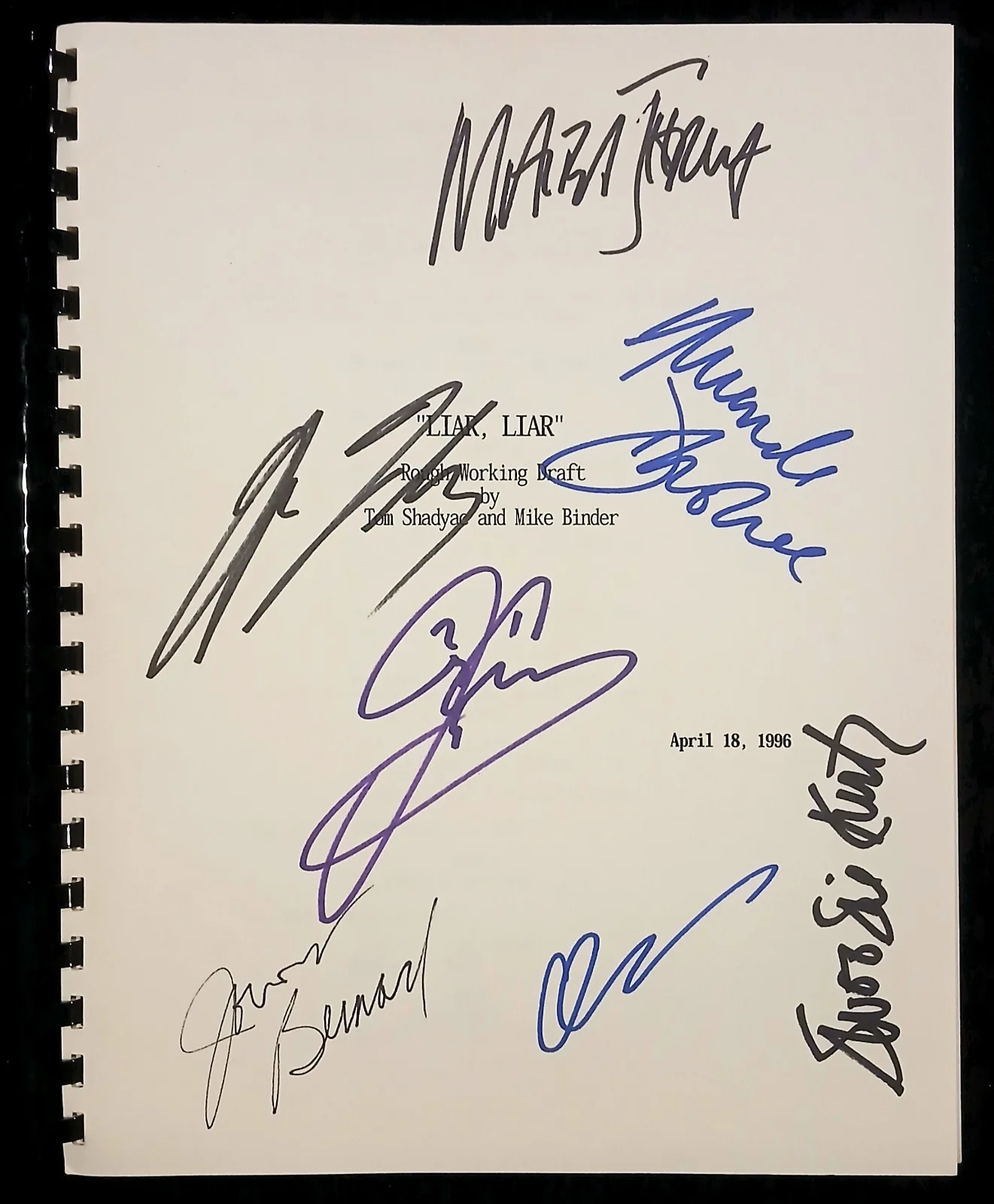 Jim Carrey, Maura Tierney, Jennifer Tilly + Cast — Jim CARREY Jennifer TILLY + CAST Signed Autograph "LIAR LIAR" SCRIPT Auth w/ COA