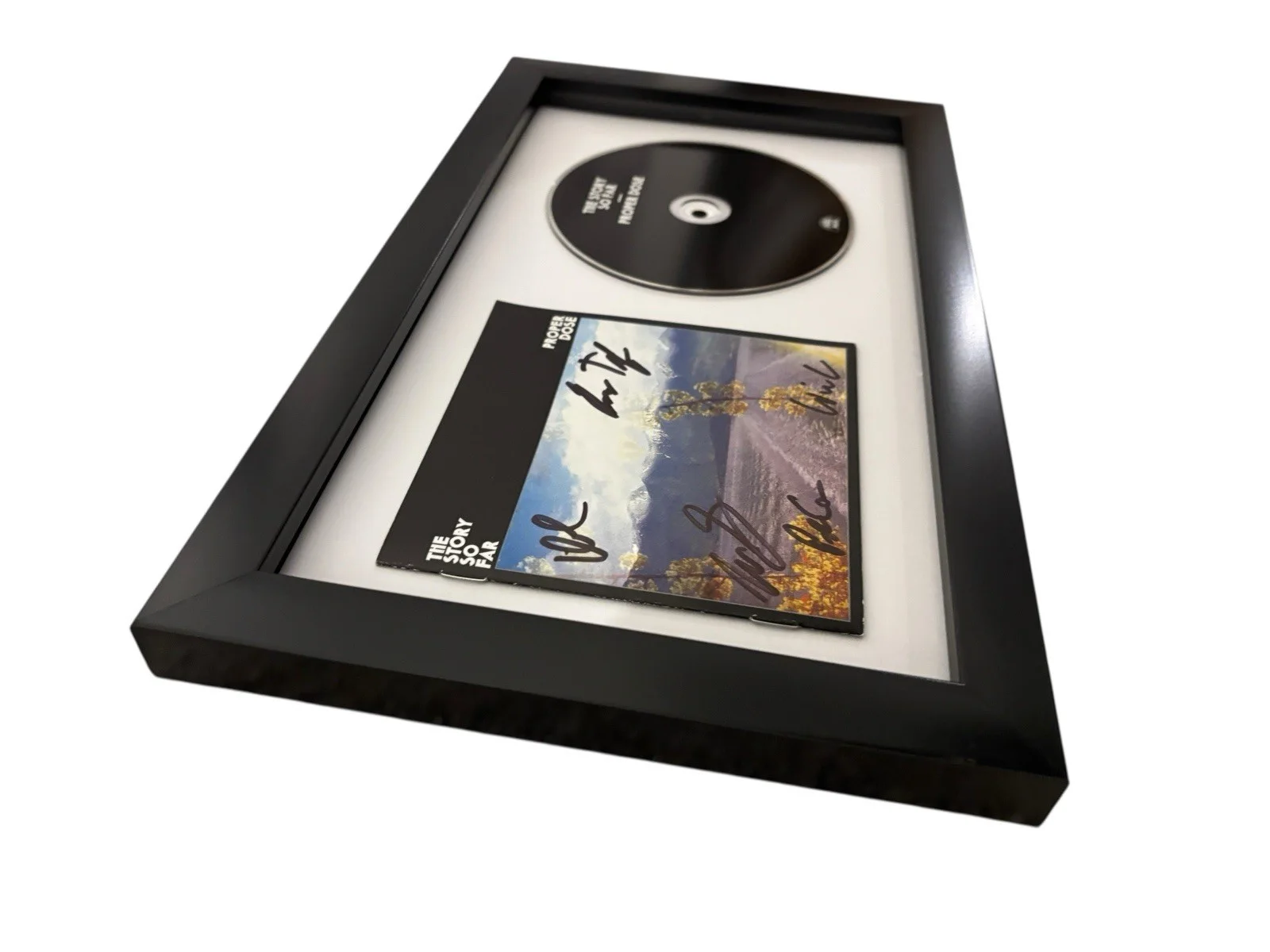 THE STORY SO FAR SIGNED AUTOGRAPH PROPER DOSE FRAMED MATTED CD PARKER CANNON +4, image 2