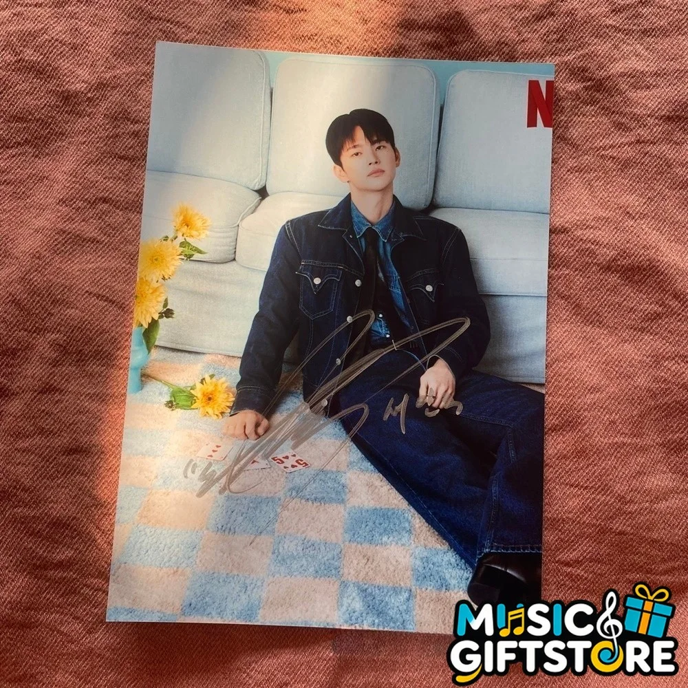 Boyfriend on Demand Jisoo Seo In Guk Autographed Signed Photo K-Drama 2026b #MUG, изображение 3