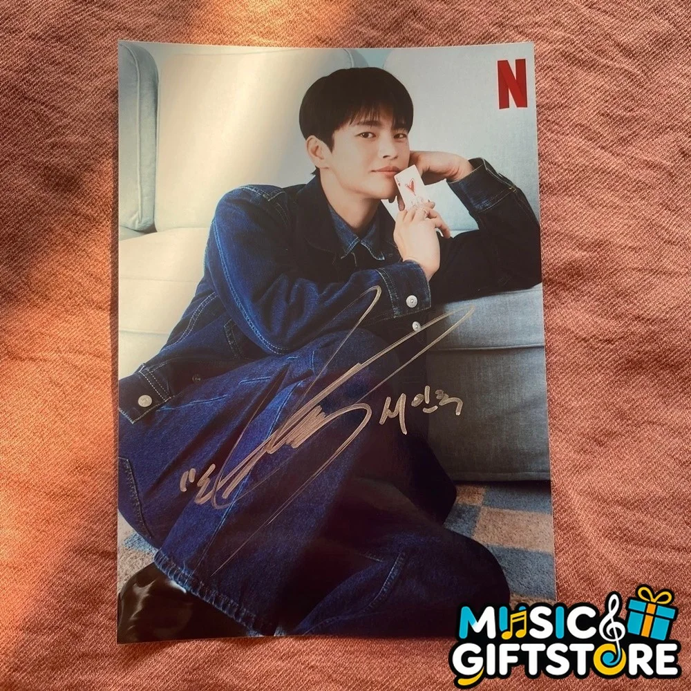 Boyfriend on Demand Jisoo Seo In Guk Autographed Signed Photo K-Drama 2026b #MUG, изображение 4