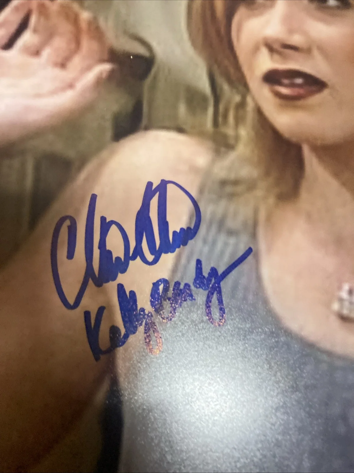 Christina Applegate — Christina Applegate Signed 11x14 Photo "Kelly Bundy" JSA COA Private Signing, изображение 2