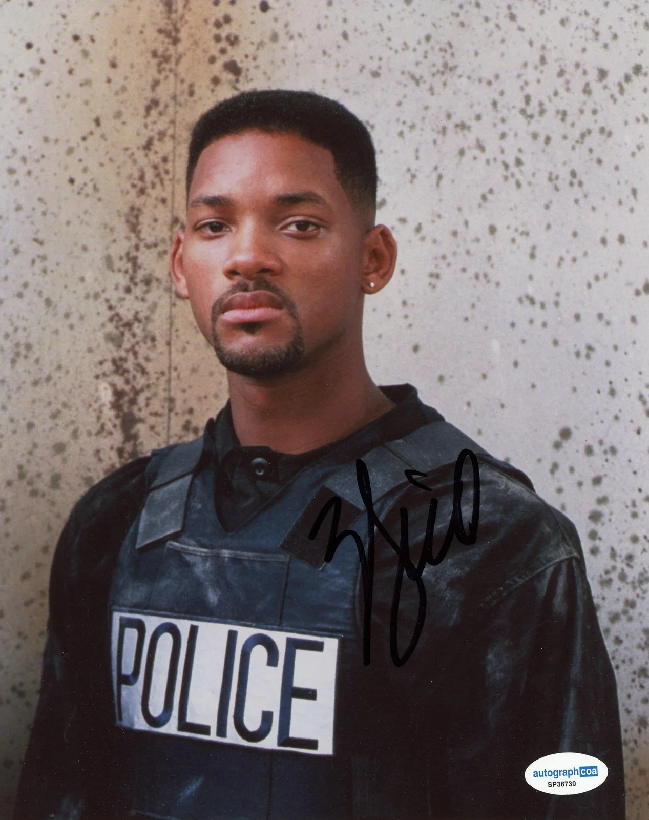 Will Smith — Will Smith "Bad Boys" AUTOGRAPH Signed Autographed 'Mike Lowrey' 8x10 Photo ACOA, image 2