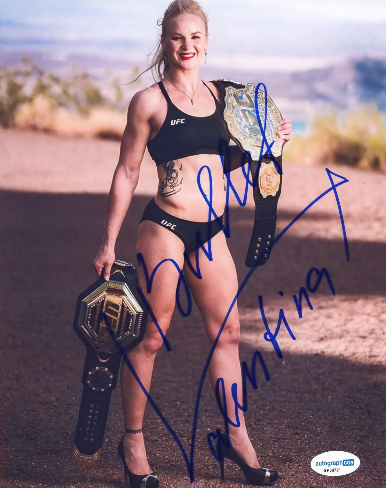Valentina Shevchenko — Valentina Shevchenko "Bullet" AUTOGRAPH Signed UFC Champ MMA 8x10 Photo B ACOA, image 2