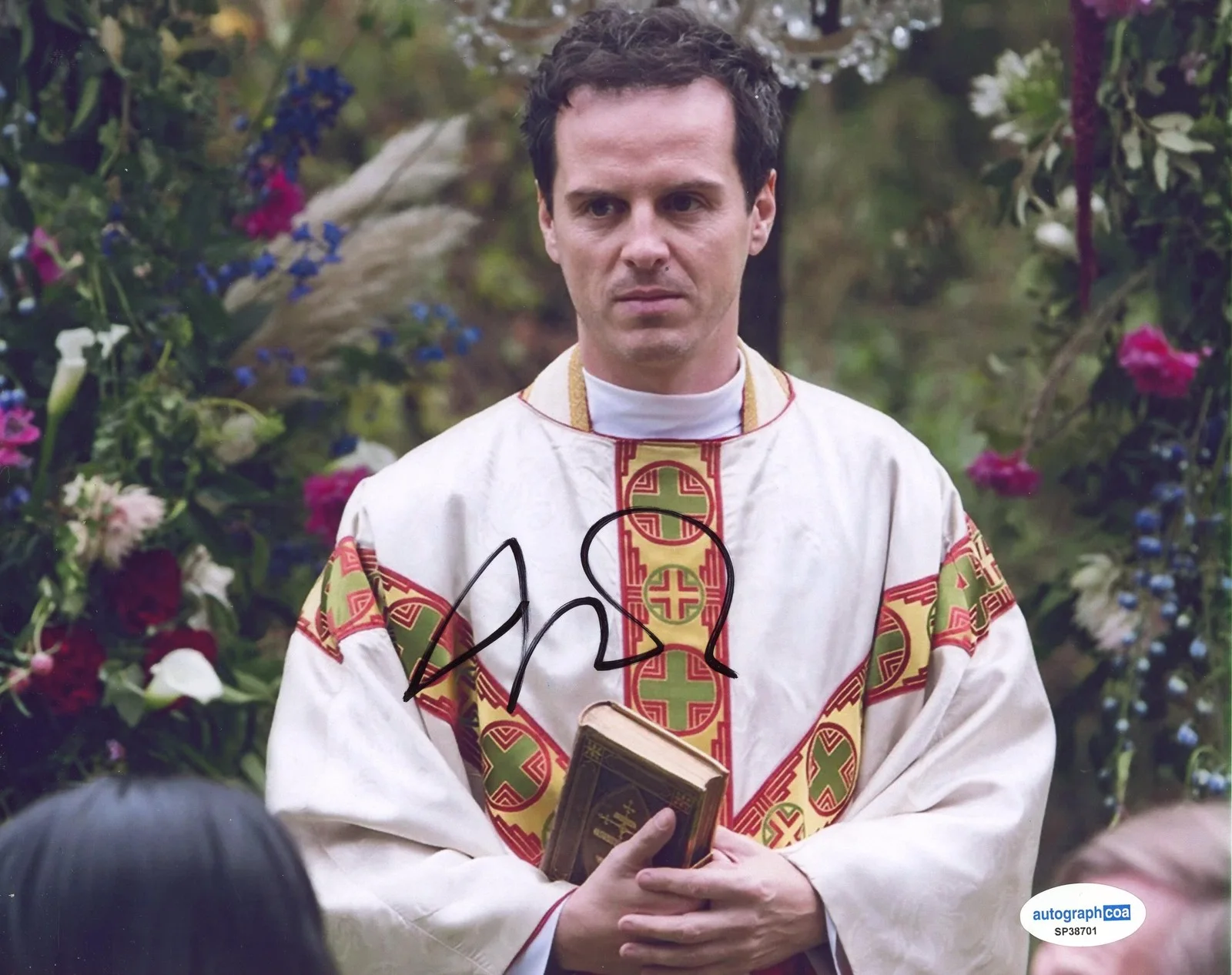 Andrew Scott — Andrew Scott "Fleabag" AUTOGRAPH Signed Autographed 'The Priest' 8x10 Photo ACOA, image 2