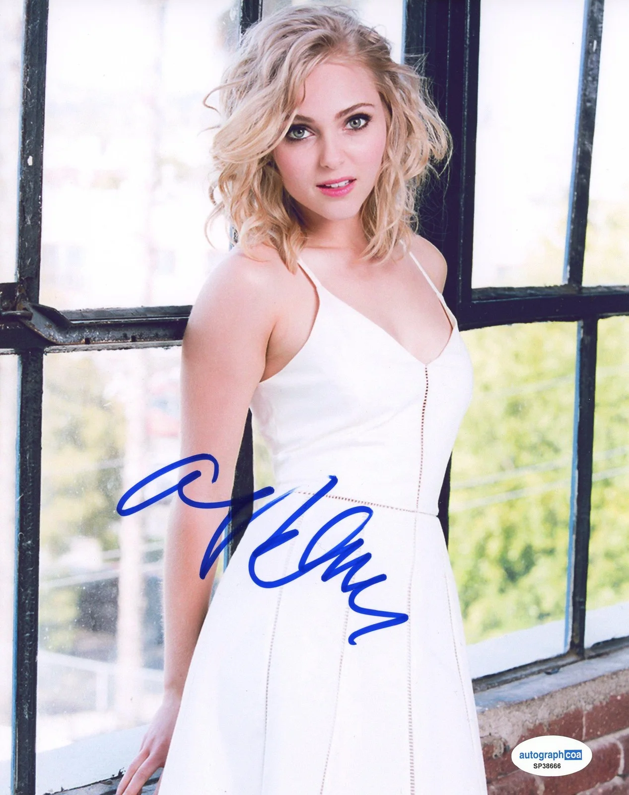 AnnaSophia Robb — AnnaSophia Robb "The Carrie Diaries" AUTOGRAPH Signed 8x10 Photo ACOA, изображение 2