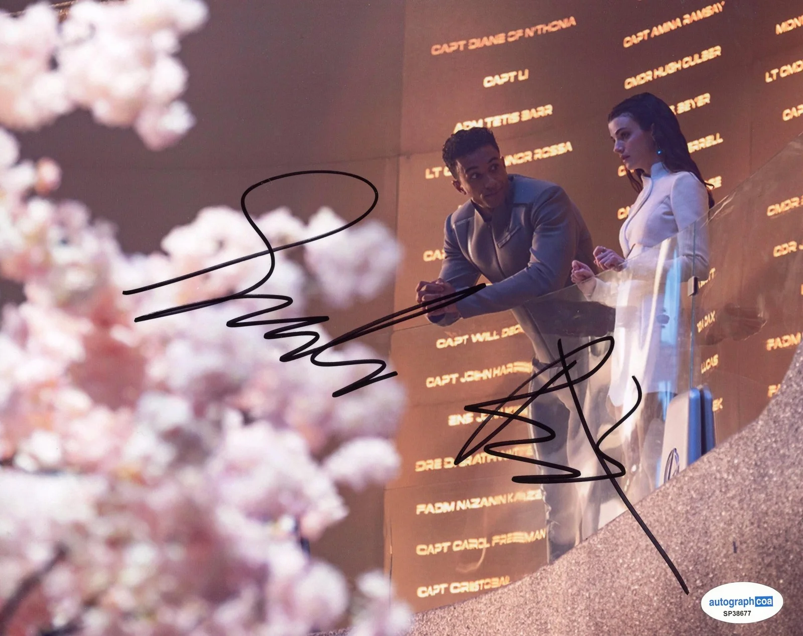 Sandro Rosta — Sandro Rosta "Star Trek: Starfleet Academy" AUTOGRAPH Signed 8x10 Photo ACOA, изображение 2