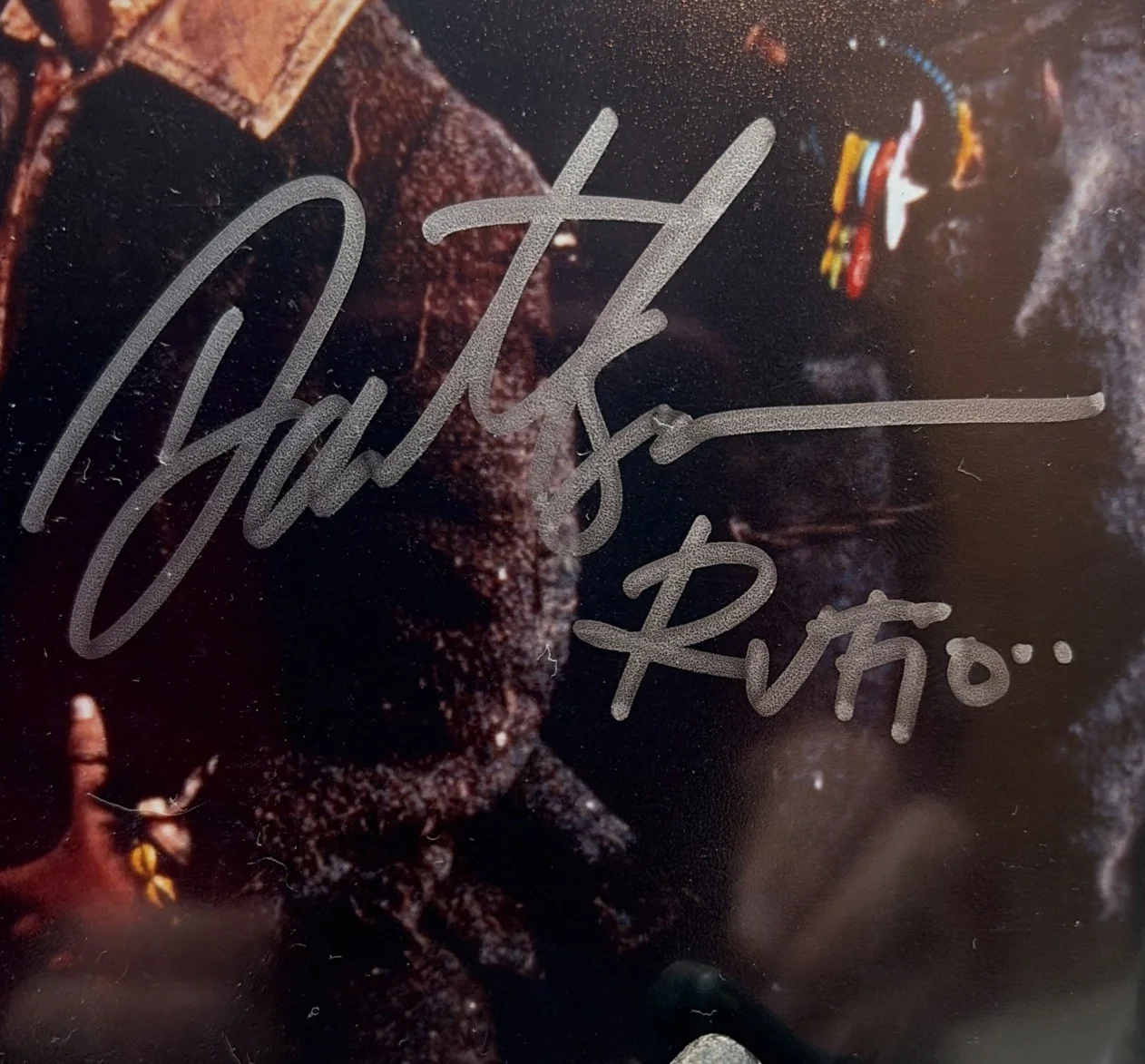 Dante, Basco — Dante Basco (Inscribed "Rufio") Signed 8x10 Lost Boys Photo - Beckett Certified, изображение 4