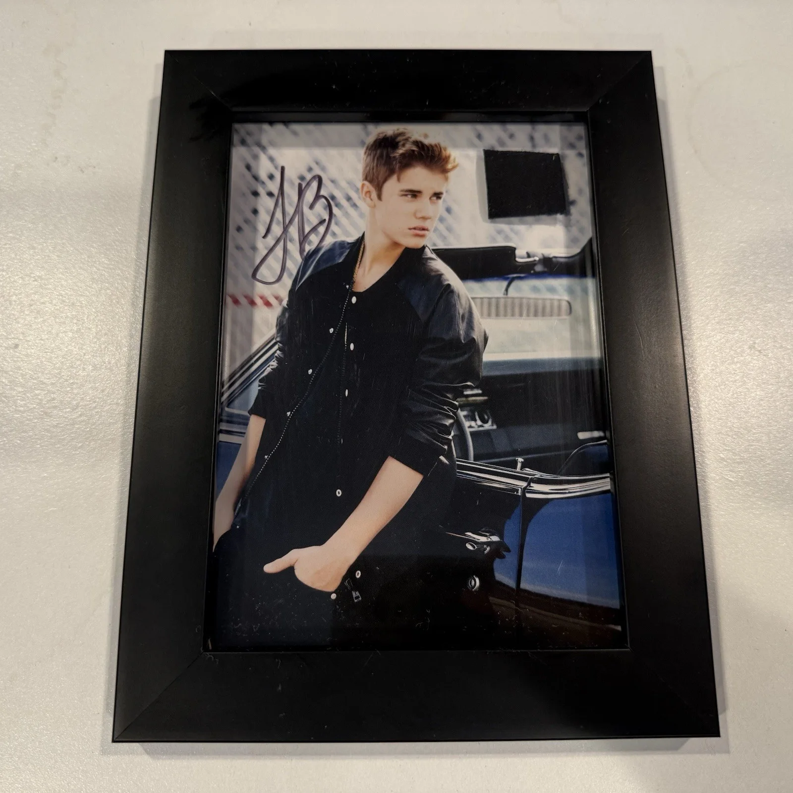 Justin Bieber — Justin Bieber Young Framed Auto Autograph Clothing Swatch Relic Worn Photo. Rare
