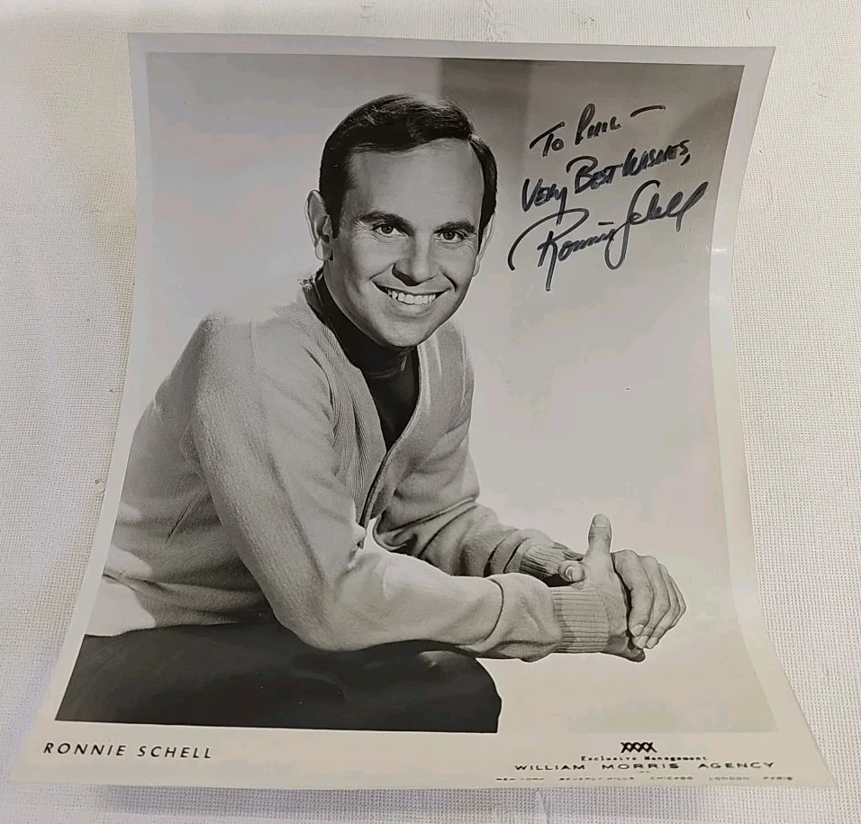 Ronnie Schell — Ronnie Schell Signed 8x10 Photo - William Morris Talent Agency Photo