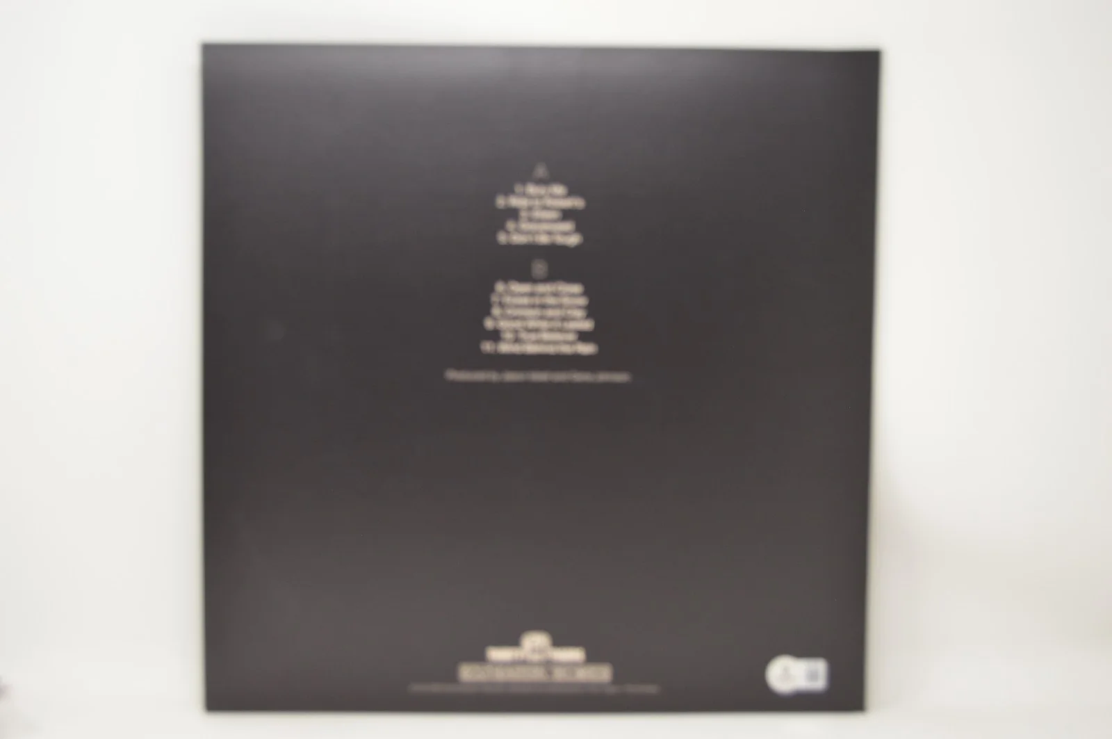 JASON ISBELL Signed Auto Vinyl LP "FOXES IN THE SNOW" Beckett #BT27480, image 4