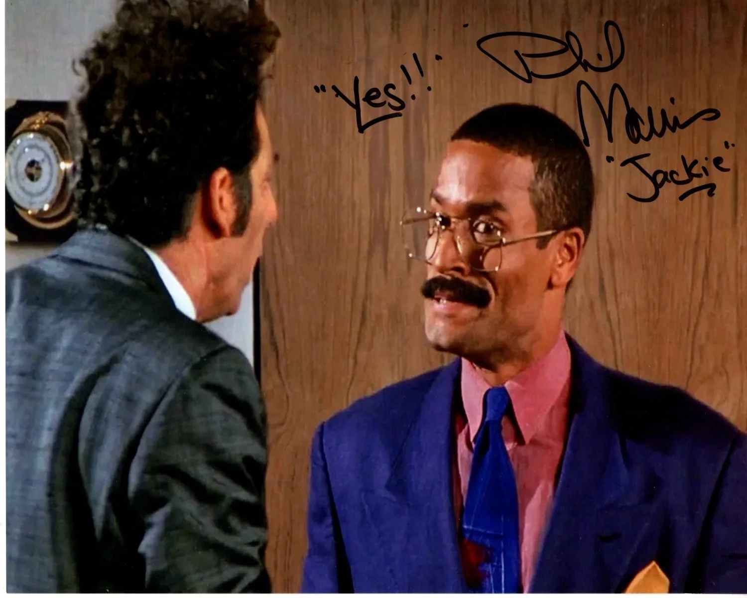 Phil Morris — PHIL MORRIS Signed Autographed 8x10 SEINFELD JACKIE CHILES Photo