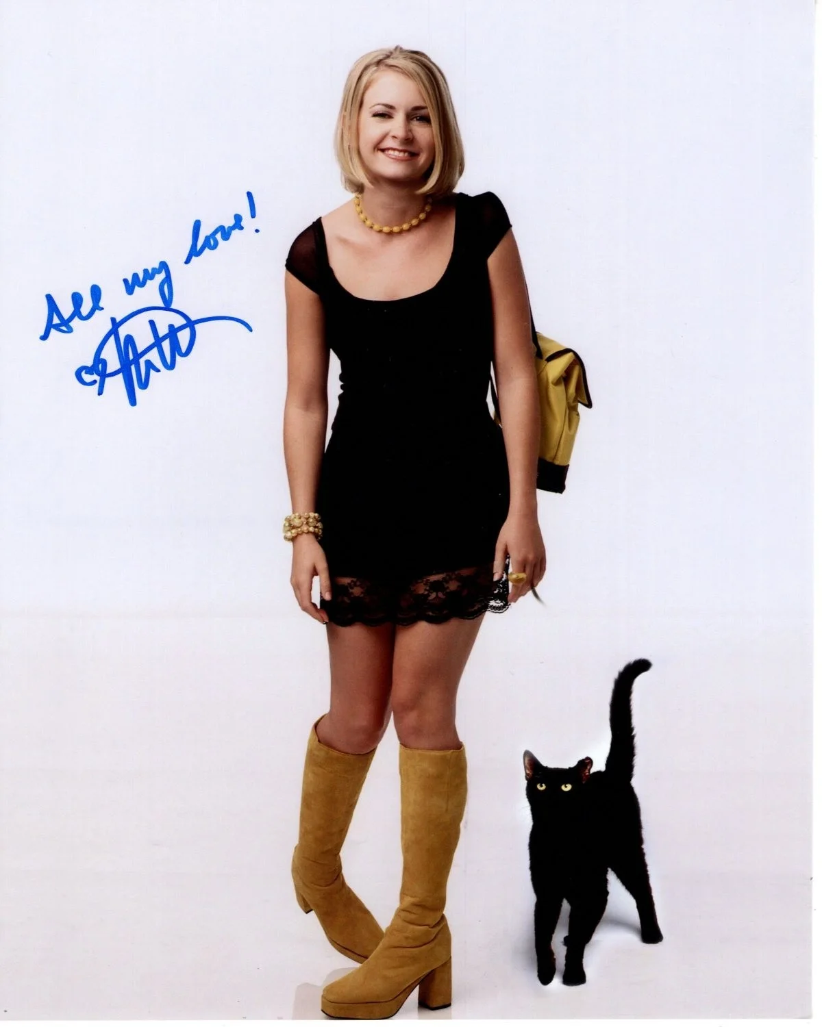 Melissa Joan Hart — MELISSA JOAN HART Signed Autographed 8x10 SABRINA THE TEENAGE WITCH Photo