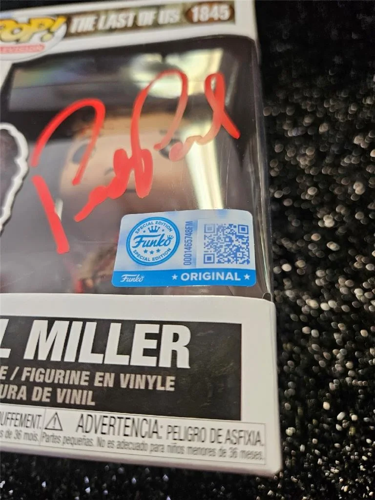 PEDRO PASCAL — PEDRO PASCAL HAND SIGNED AUTOGRAPHED FUNKO POP THE LAST OF US JOEL MILLER W/ COA, image 3