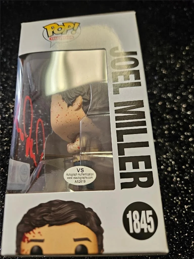 PEDRO PASCAL — PEDRO PASCAL HAND SIGNED AUTOGRAPHED FUNKO POP THE LAST OF US JOEL MILLER W/ COA, image 4