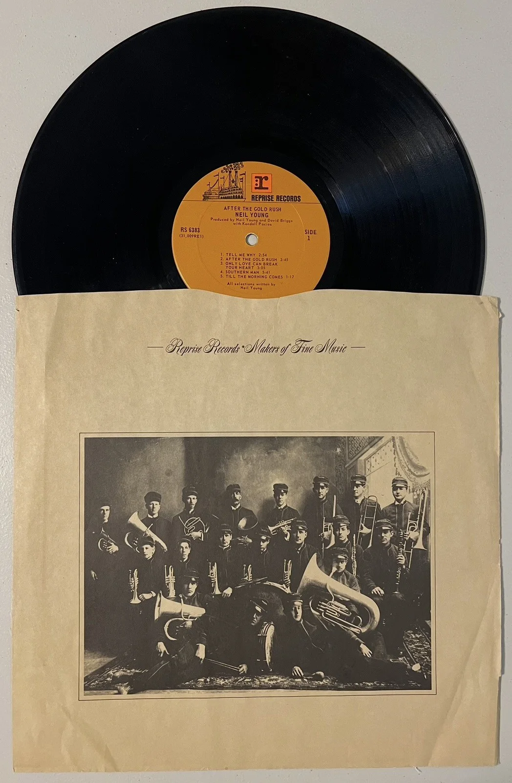 Neil Young Signed Lp Record With COA Original 1970 Album “After The Gold Rush”, image 4