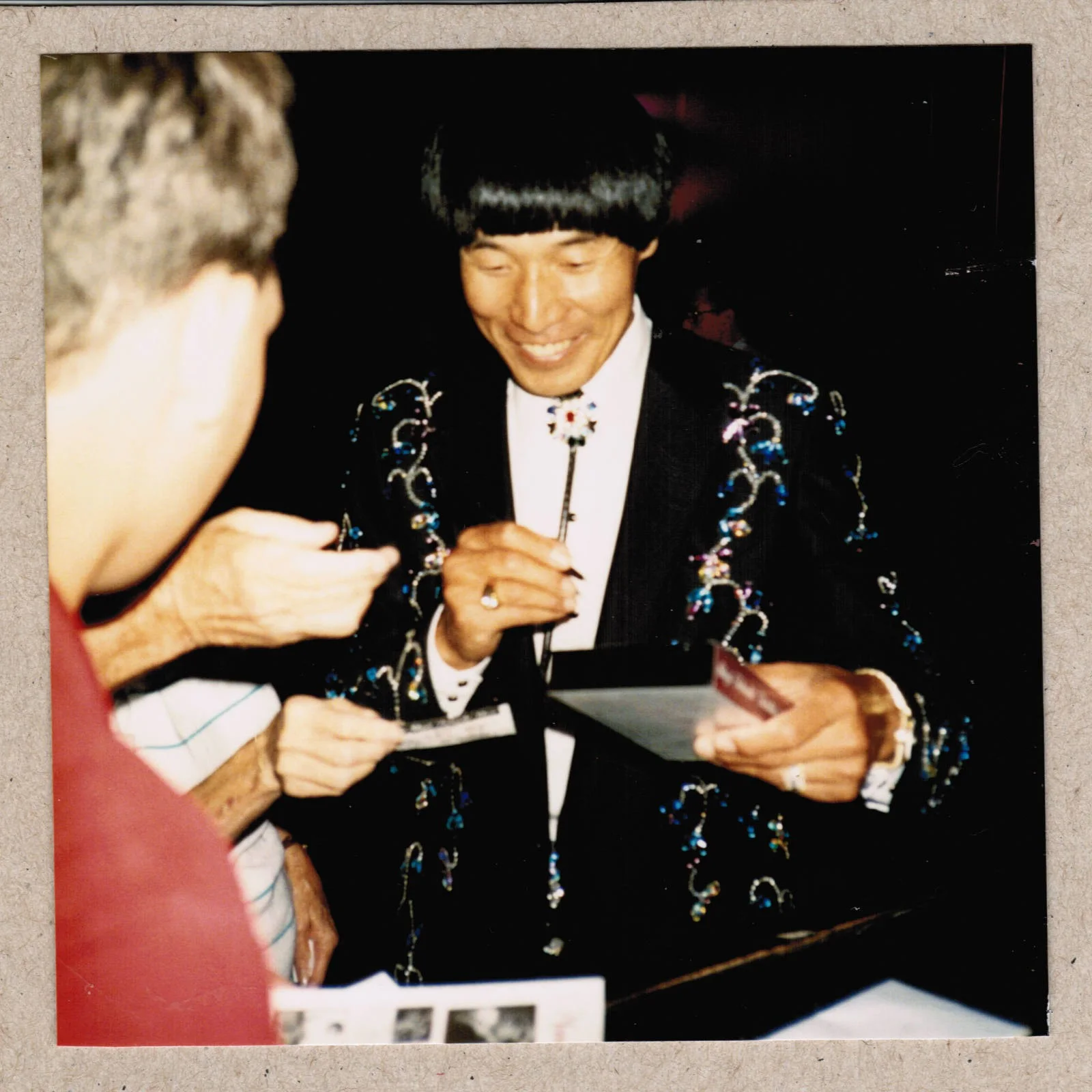 1992 Shoji Tabuchi Signed Autograph w/Fan Taken 3.5 x 3.5 OOAK Photo Ticket Stub, изображение 4