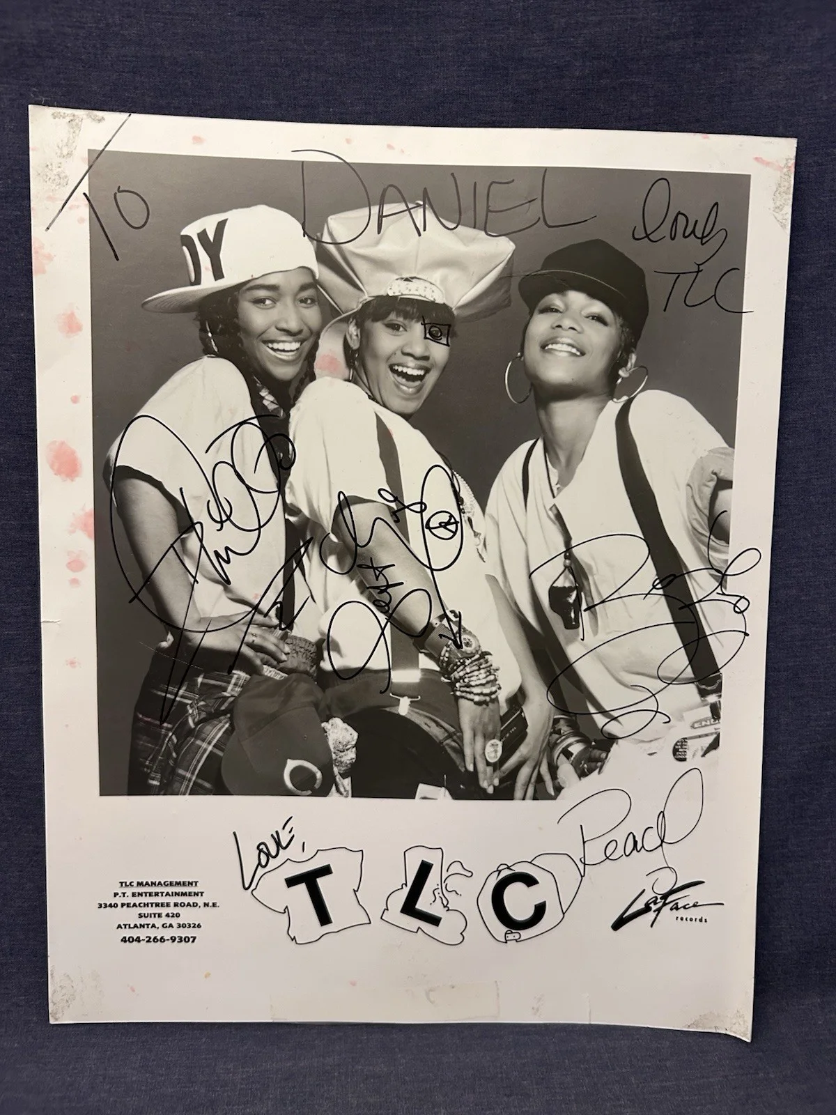 ~1991 Rare SIGNED TLC 8x10 Photo All Three Autographs T-Box Left Eye Chilli R&B, image 2