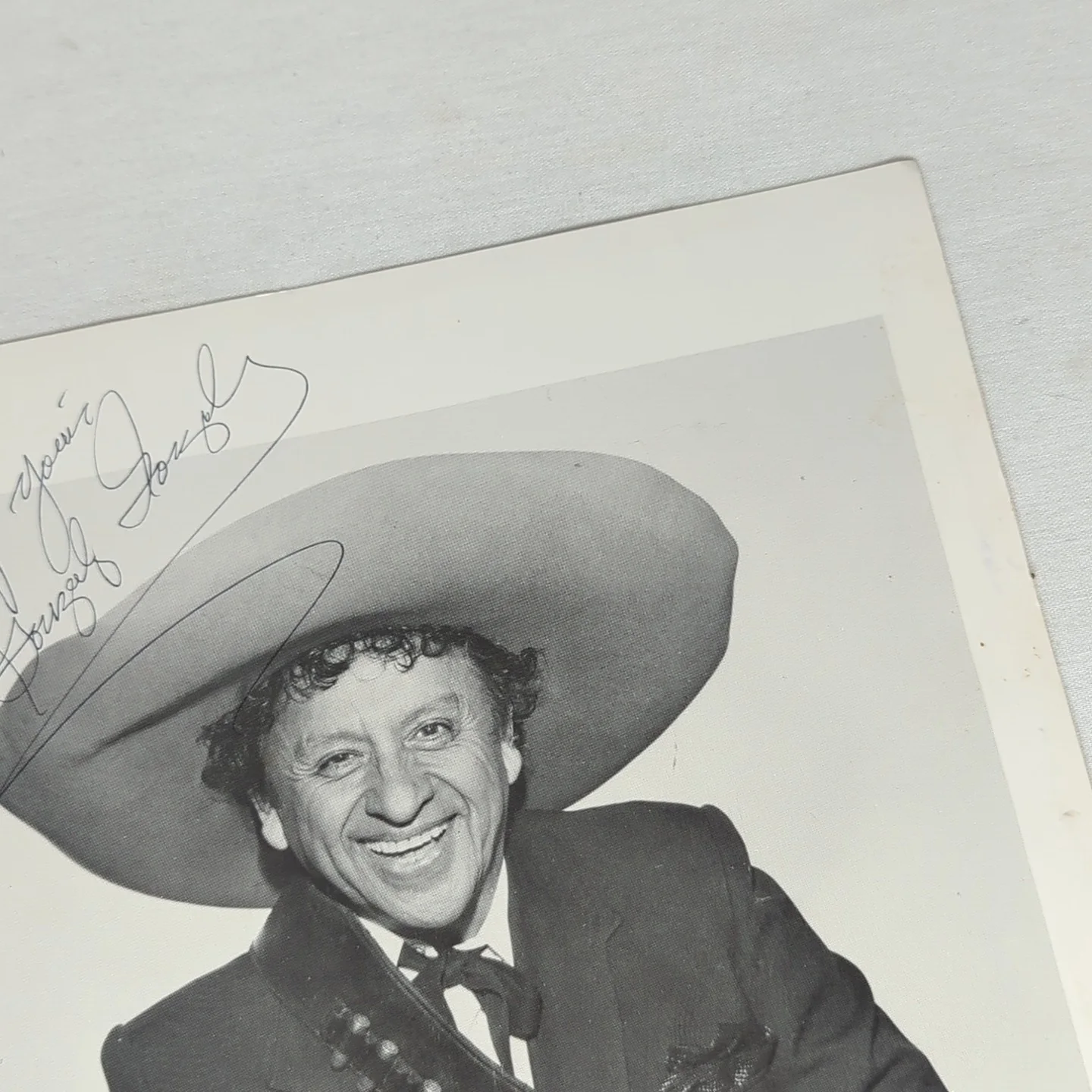 Jose Gonzalez Gonzalez Signed Photograph Picture, image 3