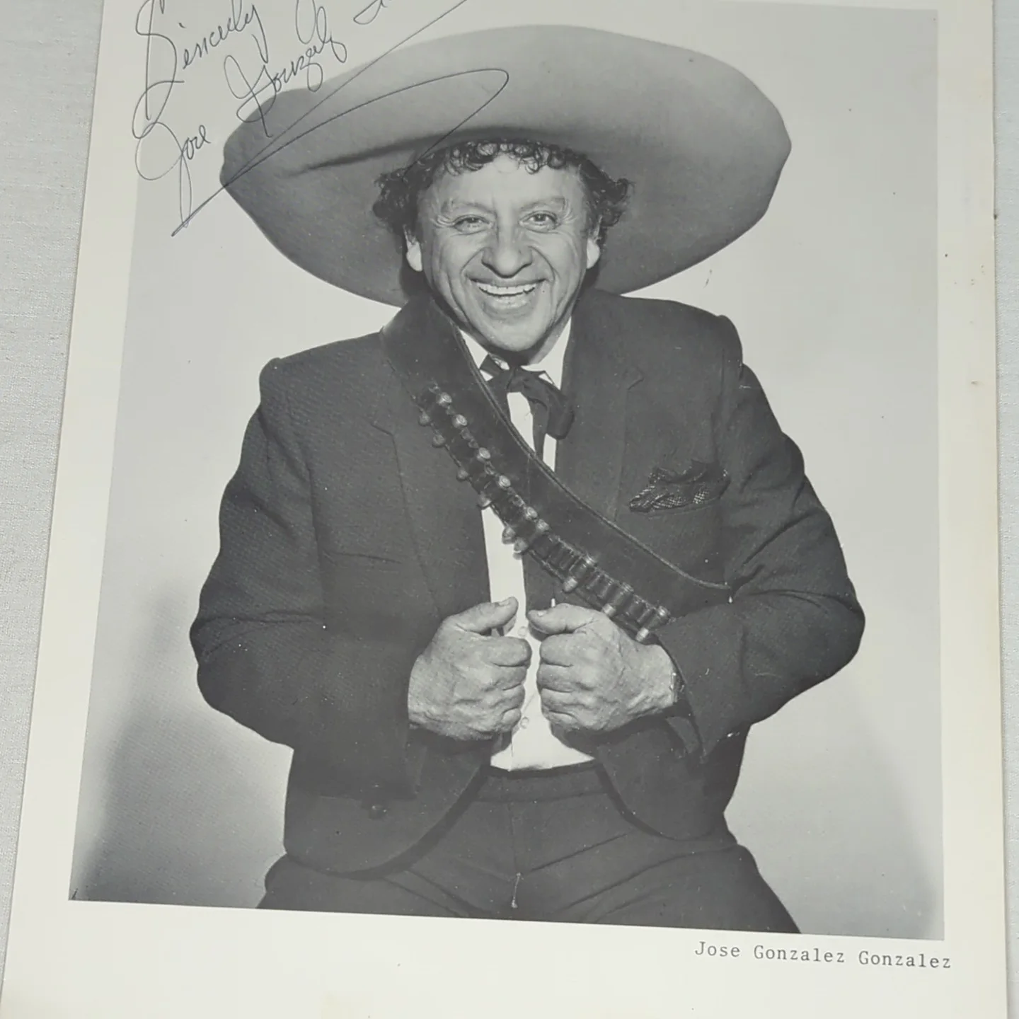 Jose Gonzalez Gonzalez Signed Photograph Picture, image 4