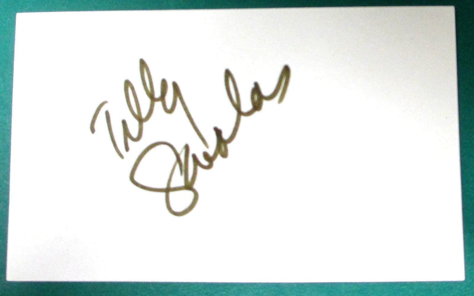 Telly Savalas — TELLY SAVALAS (Kojak) Autograph on 3 X 5 card JDA #5