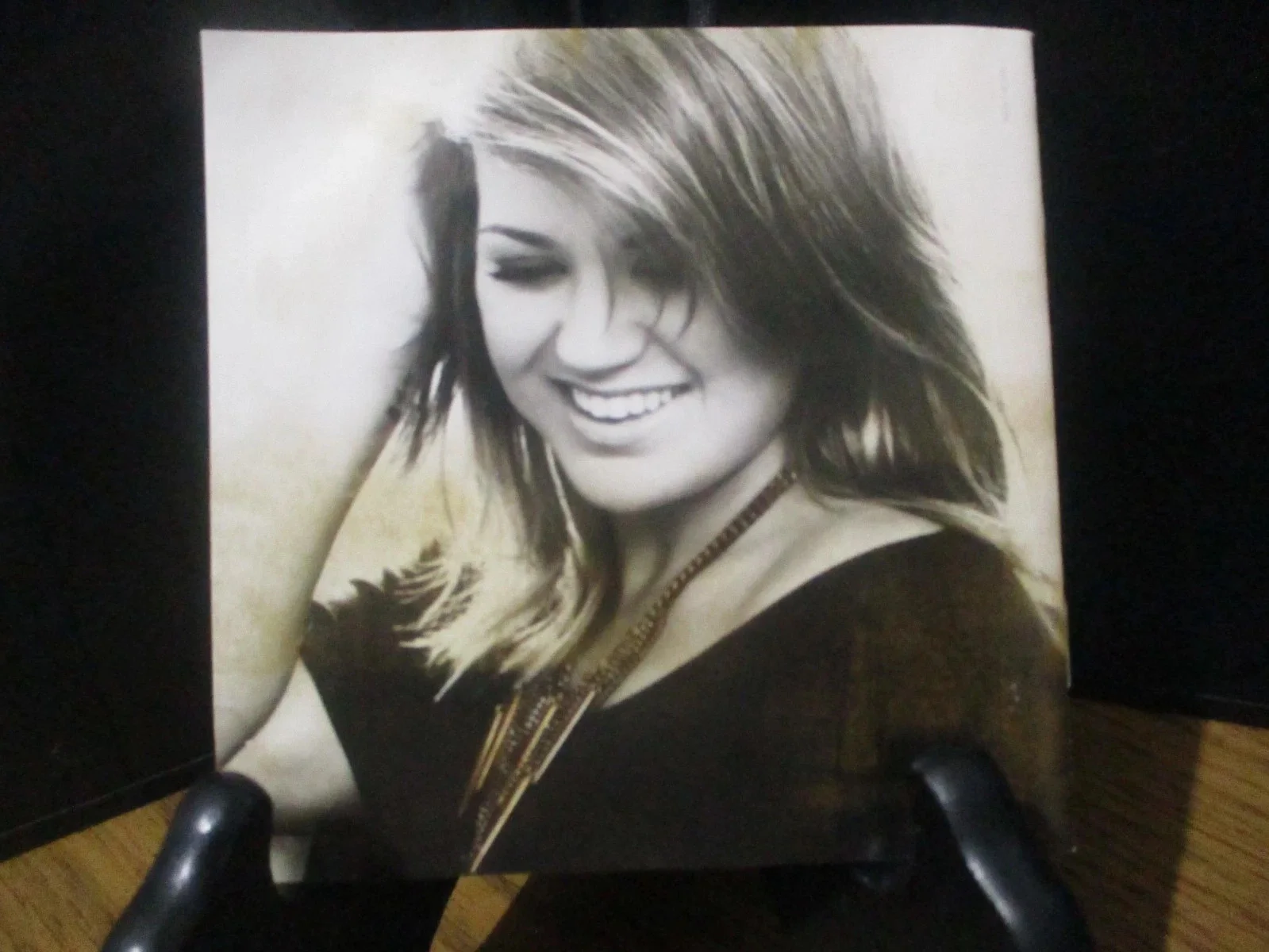 KELLY CLARKSON AUTHENTIC AUTOGRAPHED/SIGNED STRONGER CD, image 4