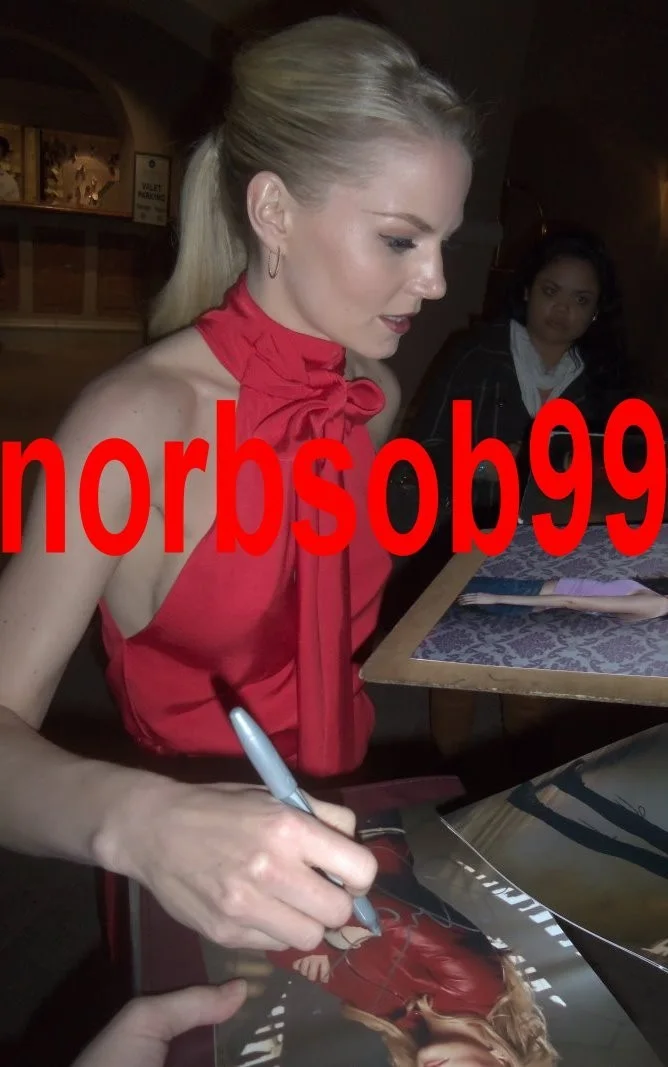 JENNIFER MORRISON SIGNED ONCE UPON A TIME PILOT SCRIPT w/PROOF & AUTOGRAPH COA, image 2