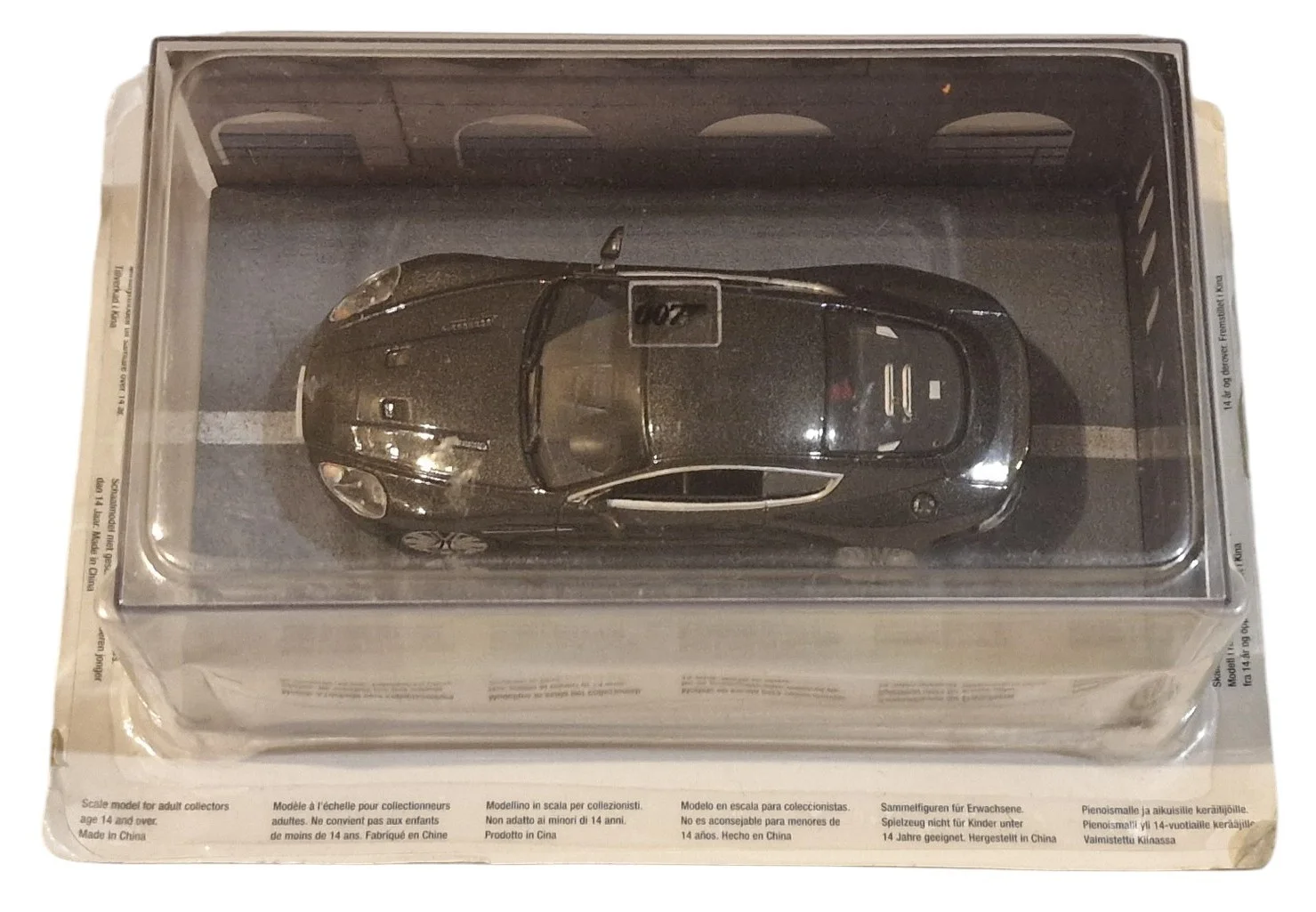 James Bond Aston Martin DBS, Jaguar XKR, Jaguar XJ8 by Minichamps - 1/43, изображение 5