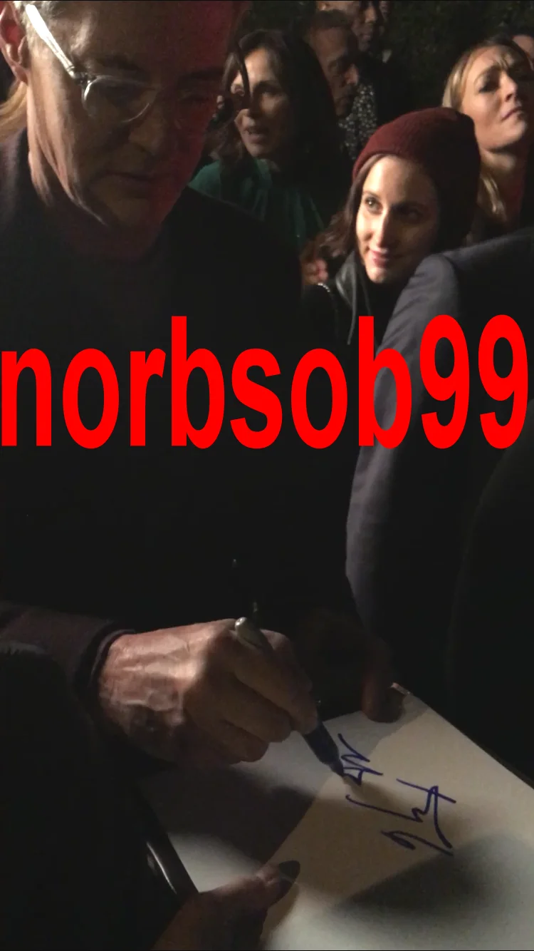 KYLE MACLACHLAN SIGNED TWIN PEAKS 84 PAGE PILOT SCRIPT w/PROOF & AUTOGRAPH COA, image 2