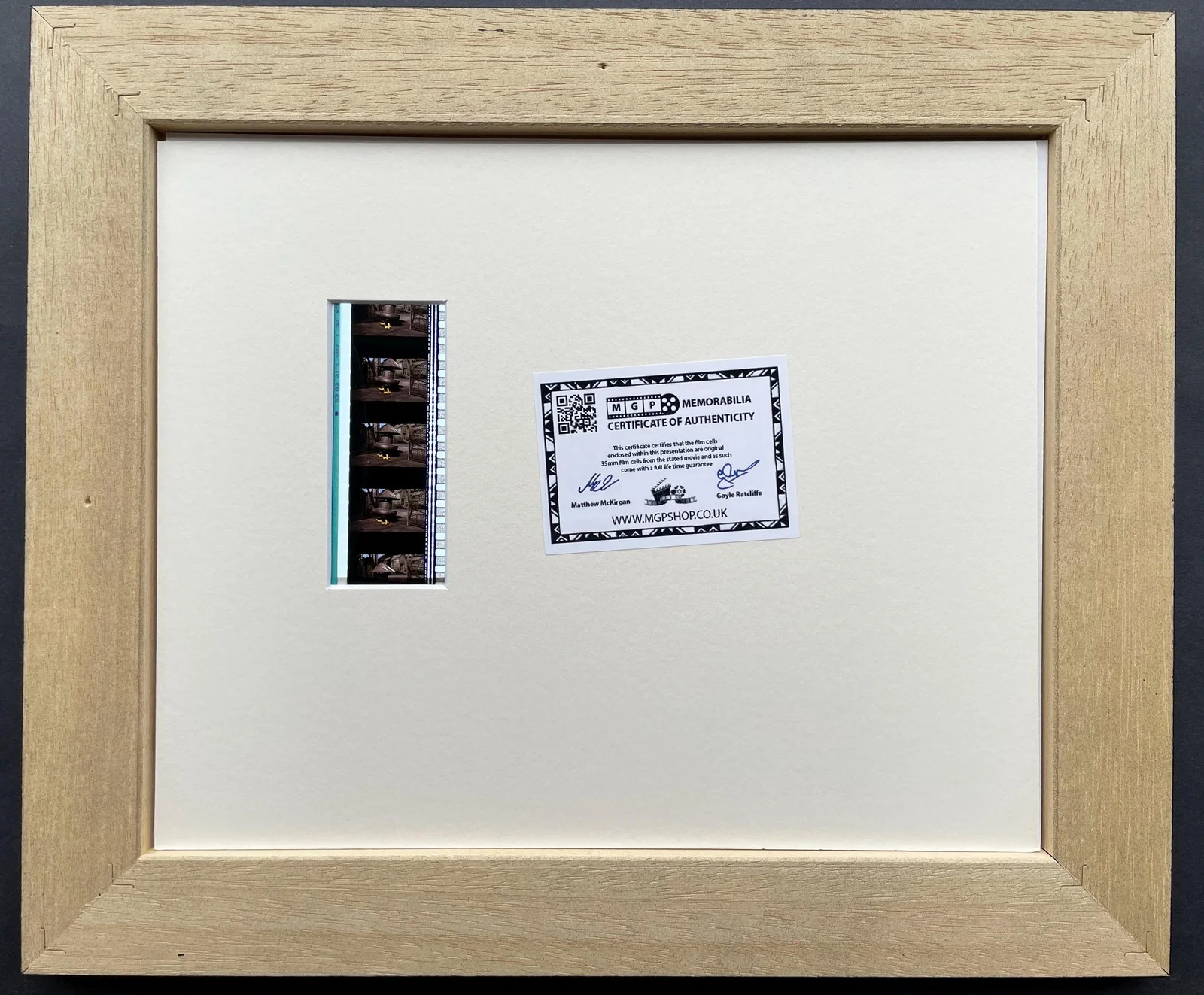 Chicken Run Original 35mm Film Cells set within Quality Wood Frame + COA, изображение 3